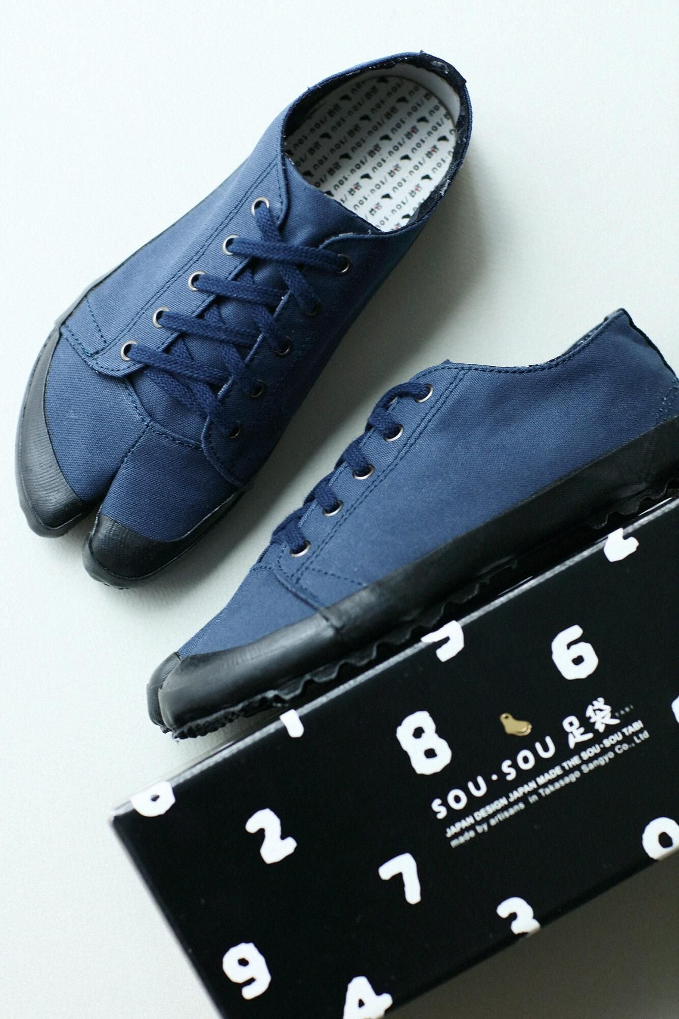 Split Toe Tabi Sneaker / Dark Blue×SO-SU-U Kon