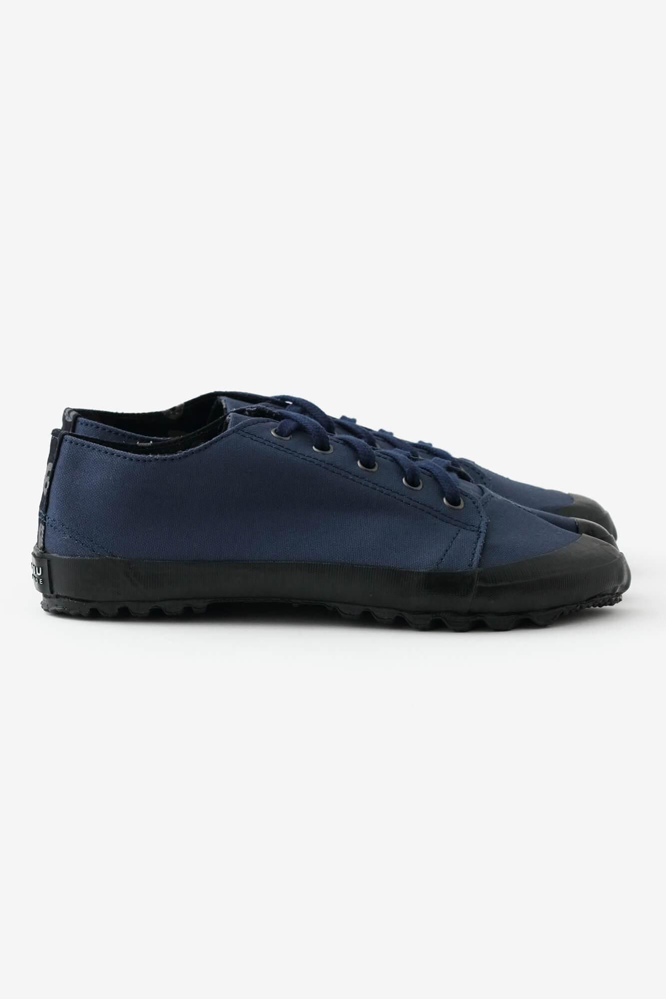Split Toe Tabi Sneaker / Dark Blue×SO-SU-U Kon