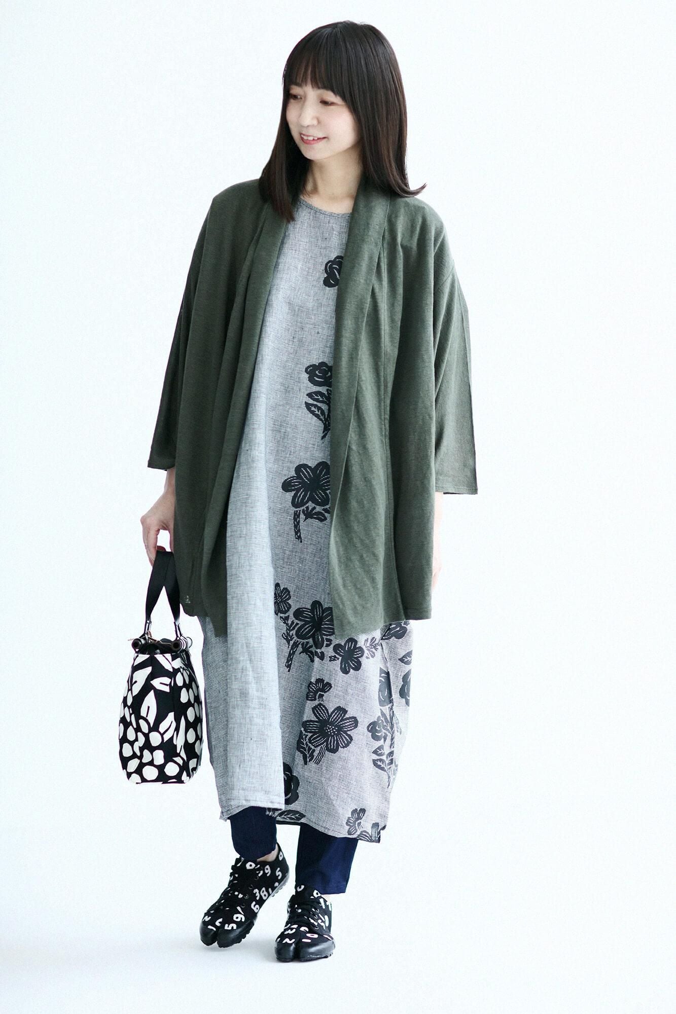 Split Toe Tabi Sneaker／SO-SU-UKon Black