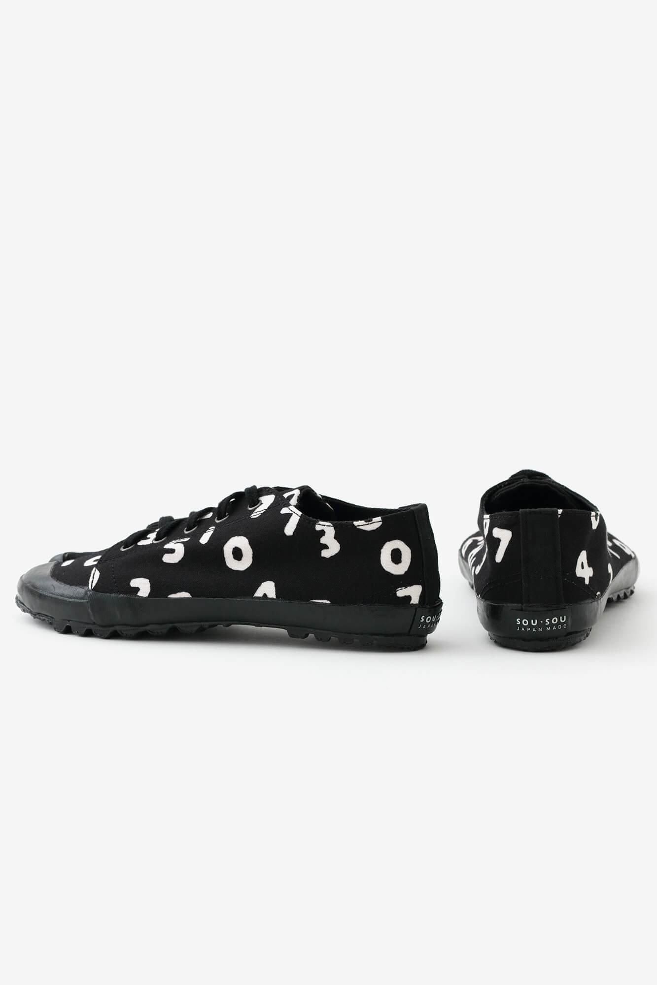 Split Toe Tabi Sneaker／SO-SU-UKon Black