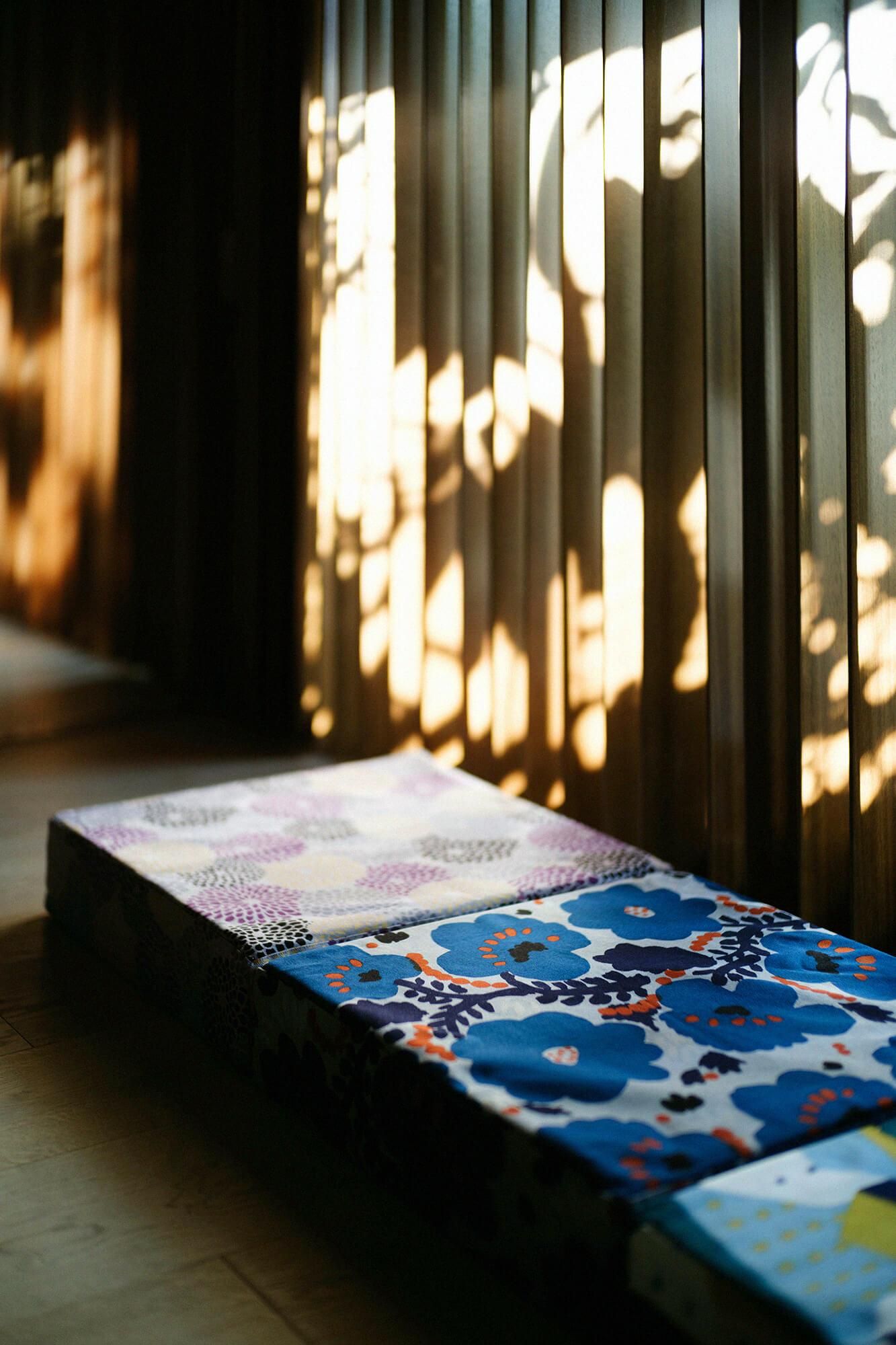 Box Cushion／Chrysanthemum Chongyang(butterflyYocormorant)【※DeliveryApproximately 3 weeks]