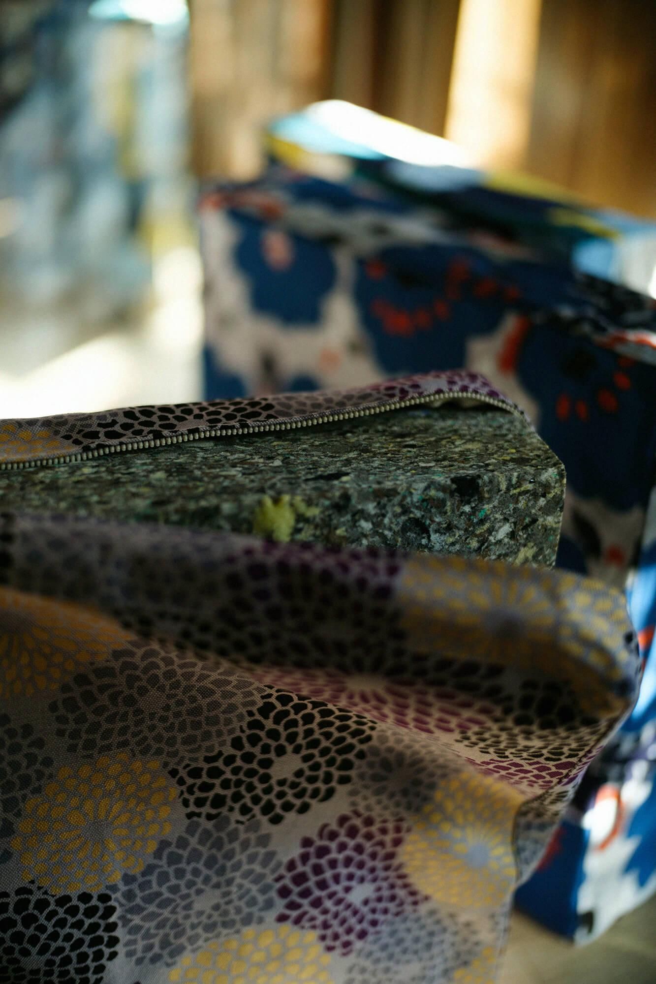 Box Cushion／Chrysanthemum Chongyang(butterflyYocormorant)【※DeliveryApproximately 3 weeks]