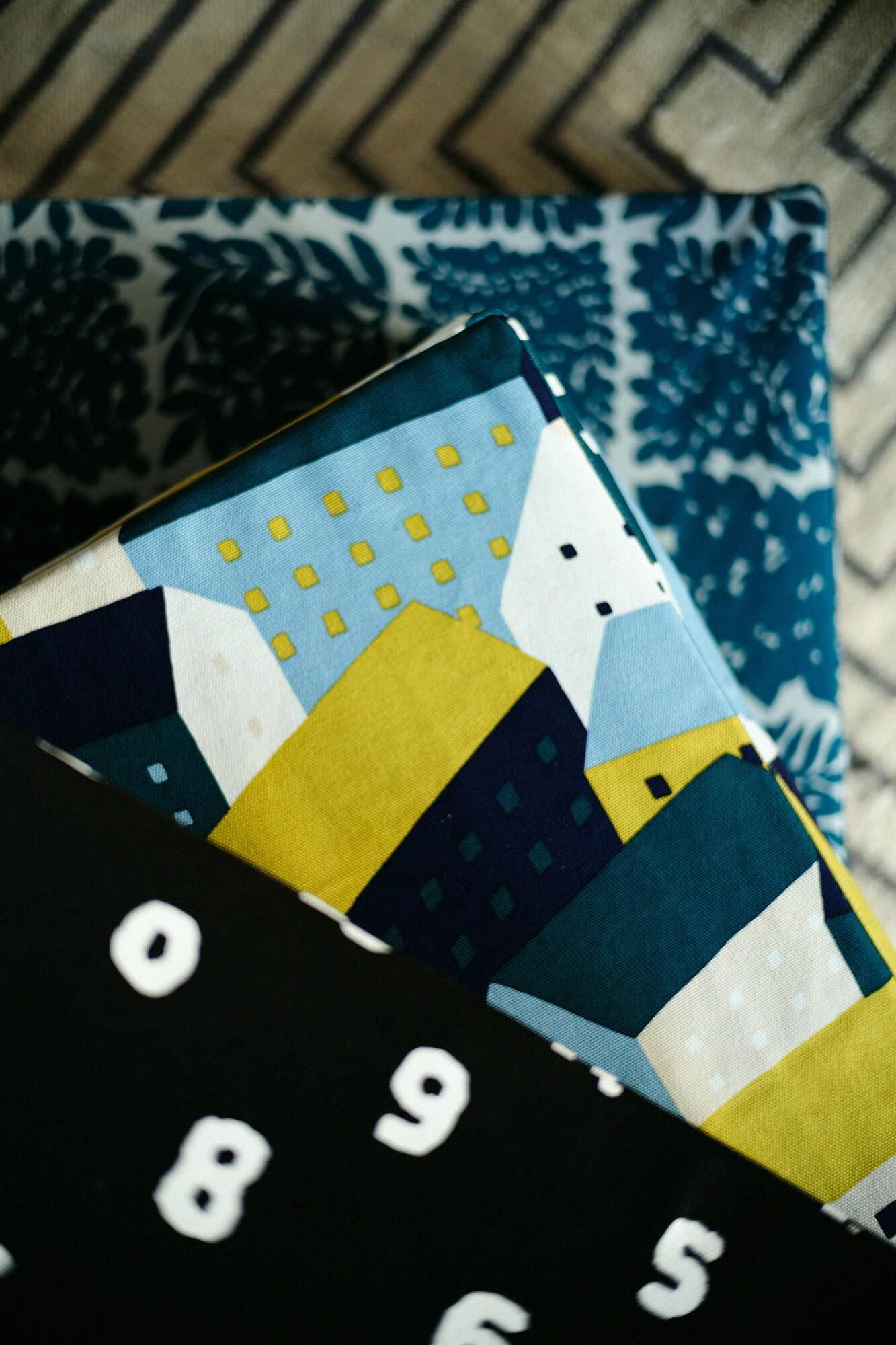 Box Cushion／Northern Countries Moonlight(Getsumei) [※DeliveryApproximately 3 weeks]