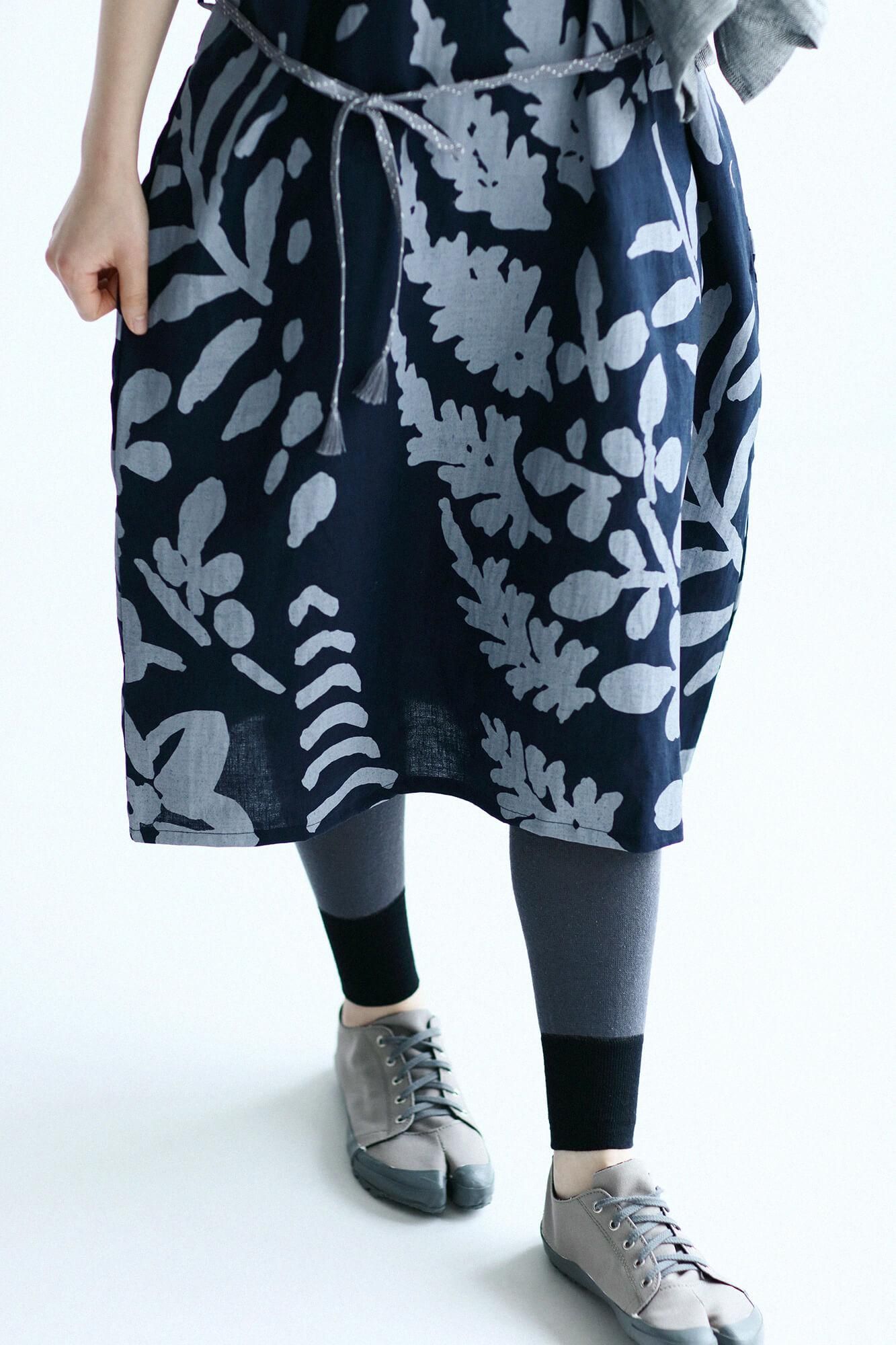 分趾足袋運動鞋／煤色×點線