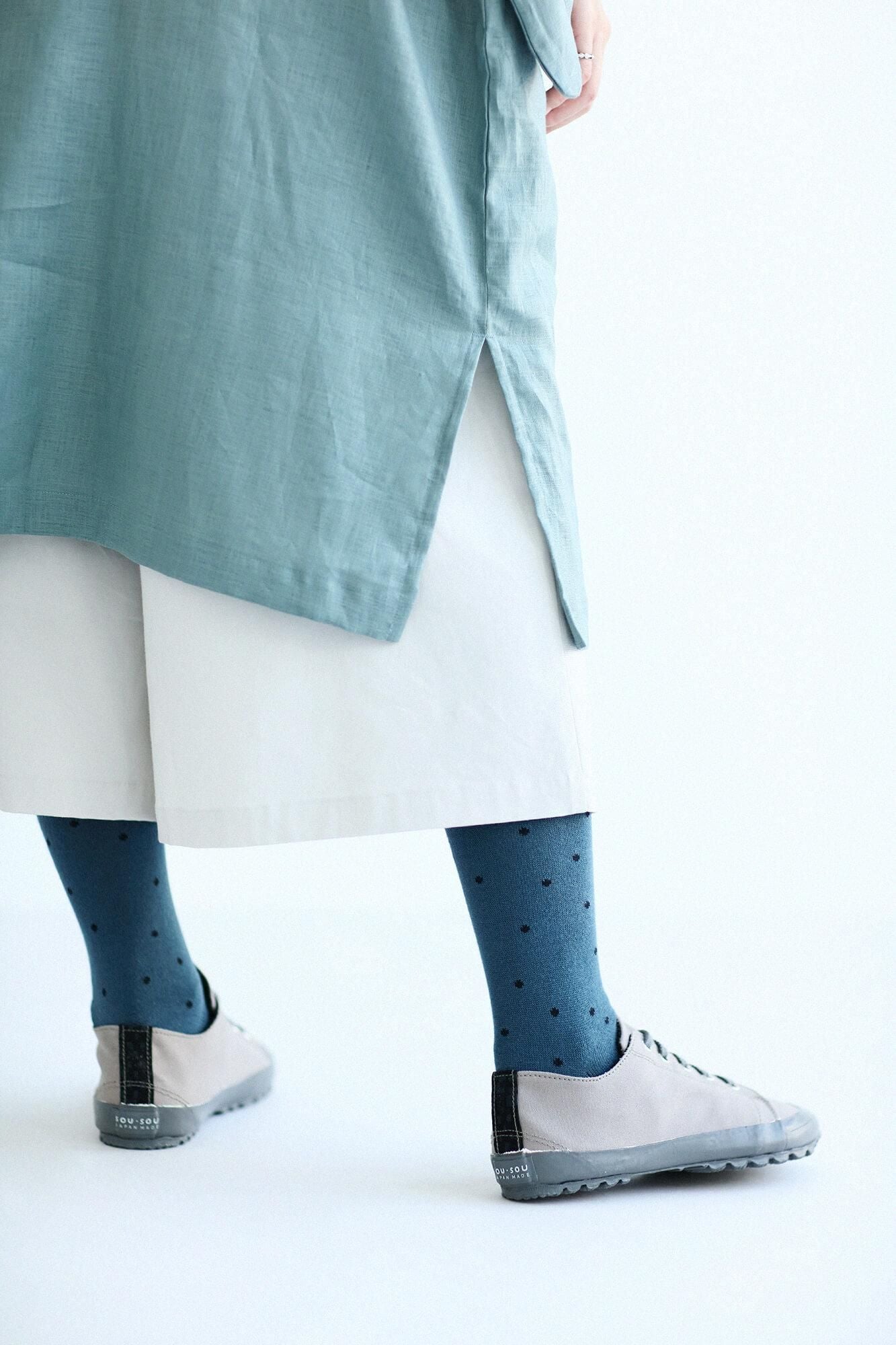 運動足袋／煤色（すすいろ）×間がさね（まがさね）