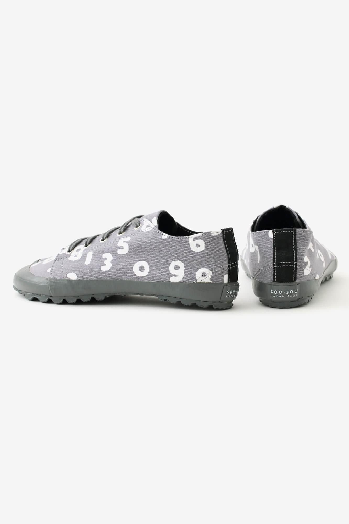 Split Toe Tabi Sneaker / SO-SU-U Kon Light Ink Grey