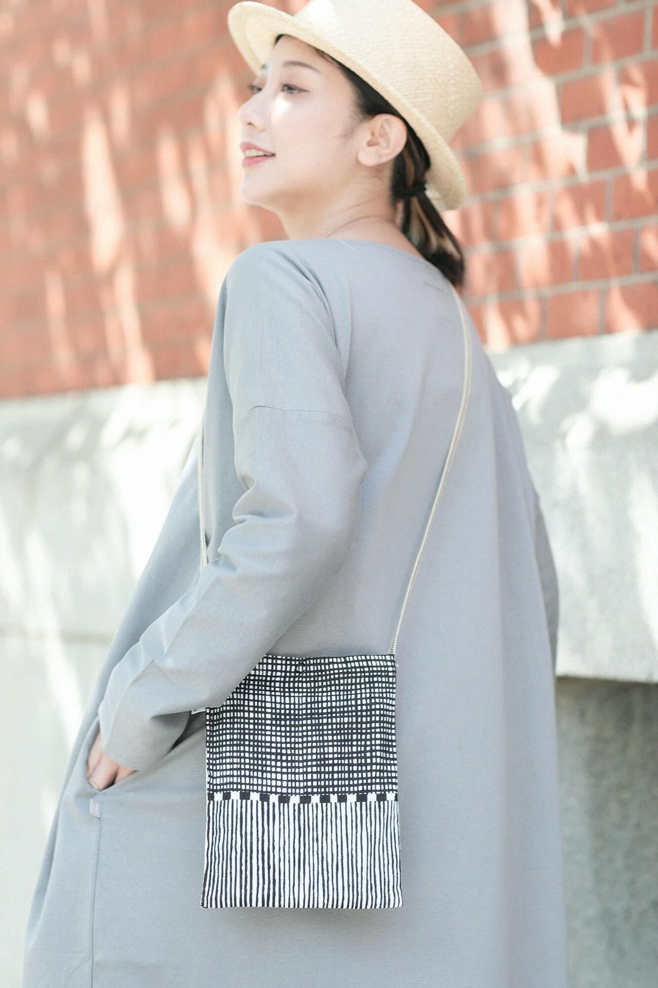 Isemomen Cotton Stampbook Bag(Goshuinchobuminds old time withreactor)/Lines and Dots Ink black​ ​moss (sumi)minds old time withRonikoke)