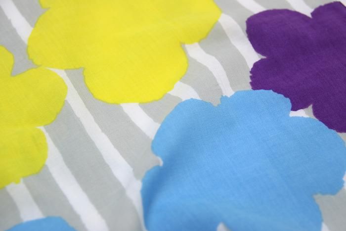 Isemomen Cotton Textile Handkerchief（Short）/ Woven Roses Silver Grey