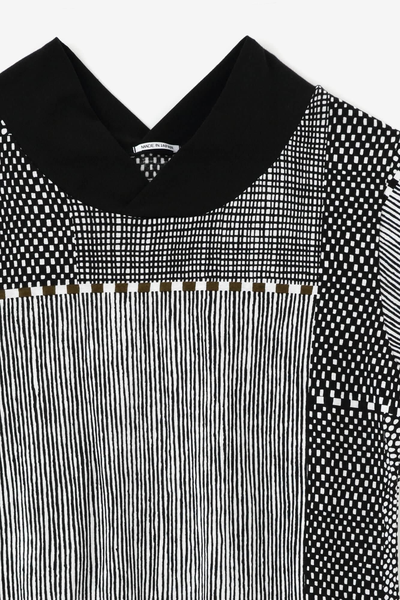 和服領短袖上衣／點線 墨黑色