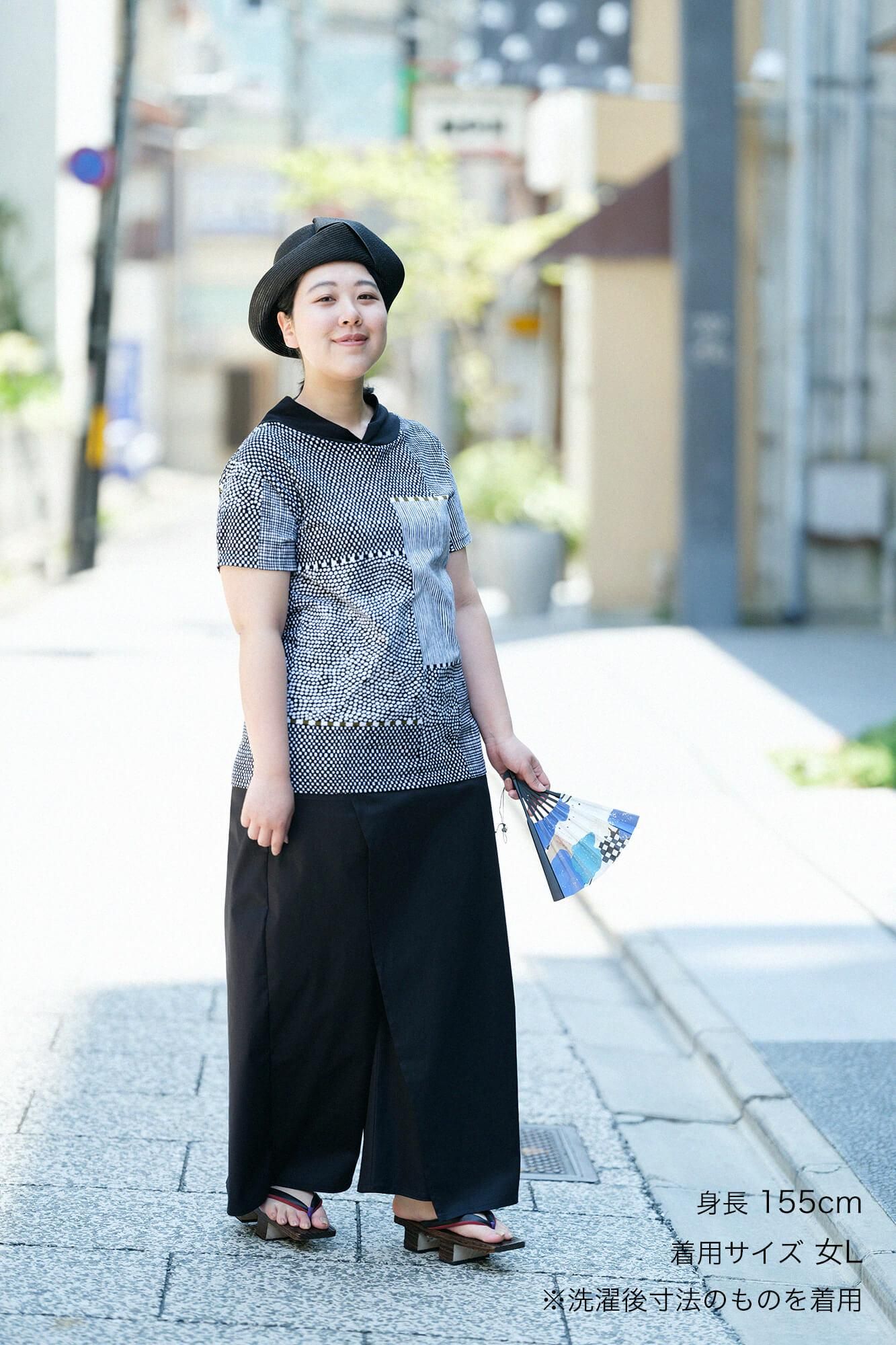 和服領短袖上衣／點線 墨黑色