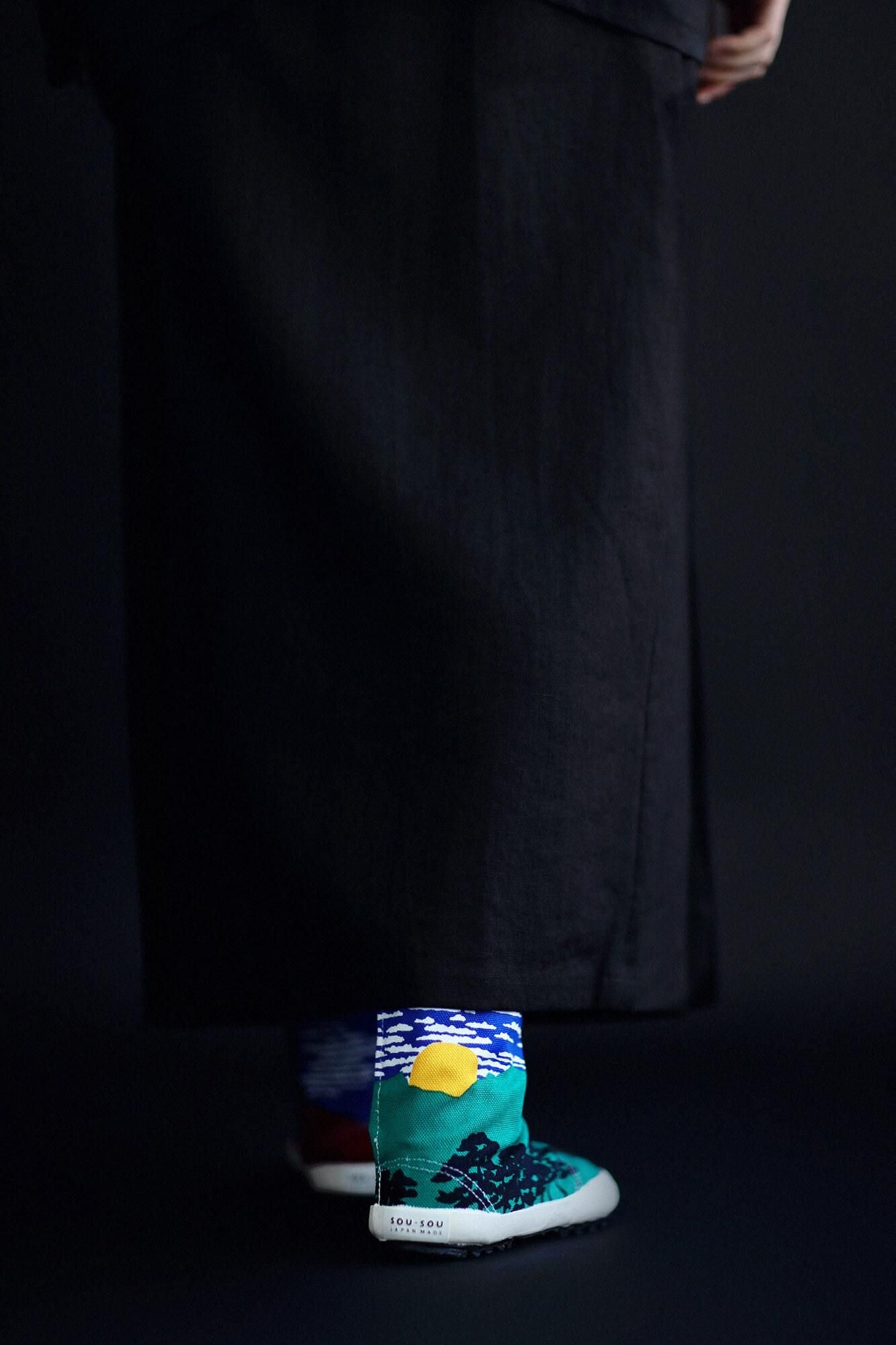 Split Toe Tabi Shoes / Red Fuji