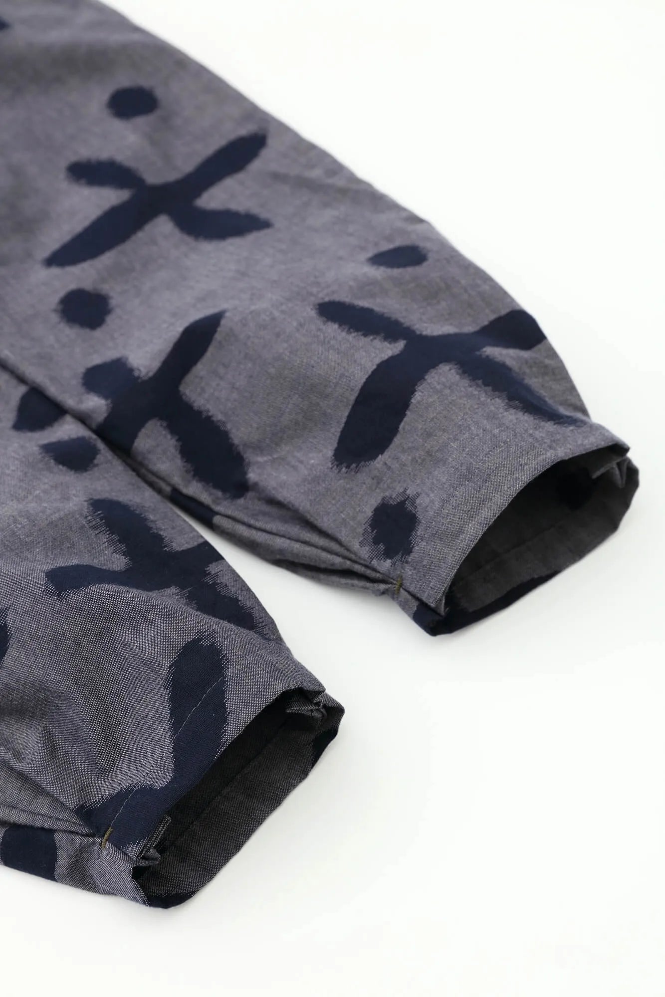 Kurume Kasuri Fold Monpe/Satoyama Dunkelblau