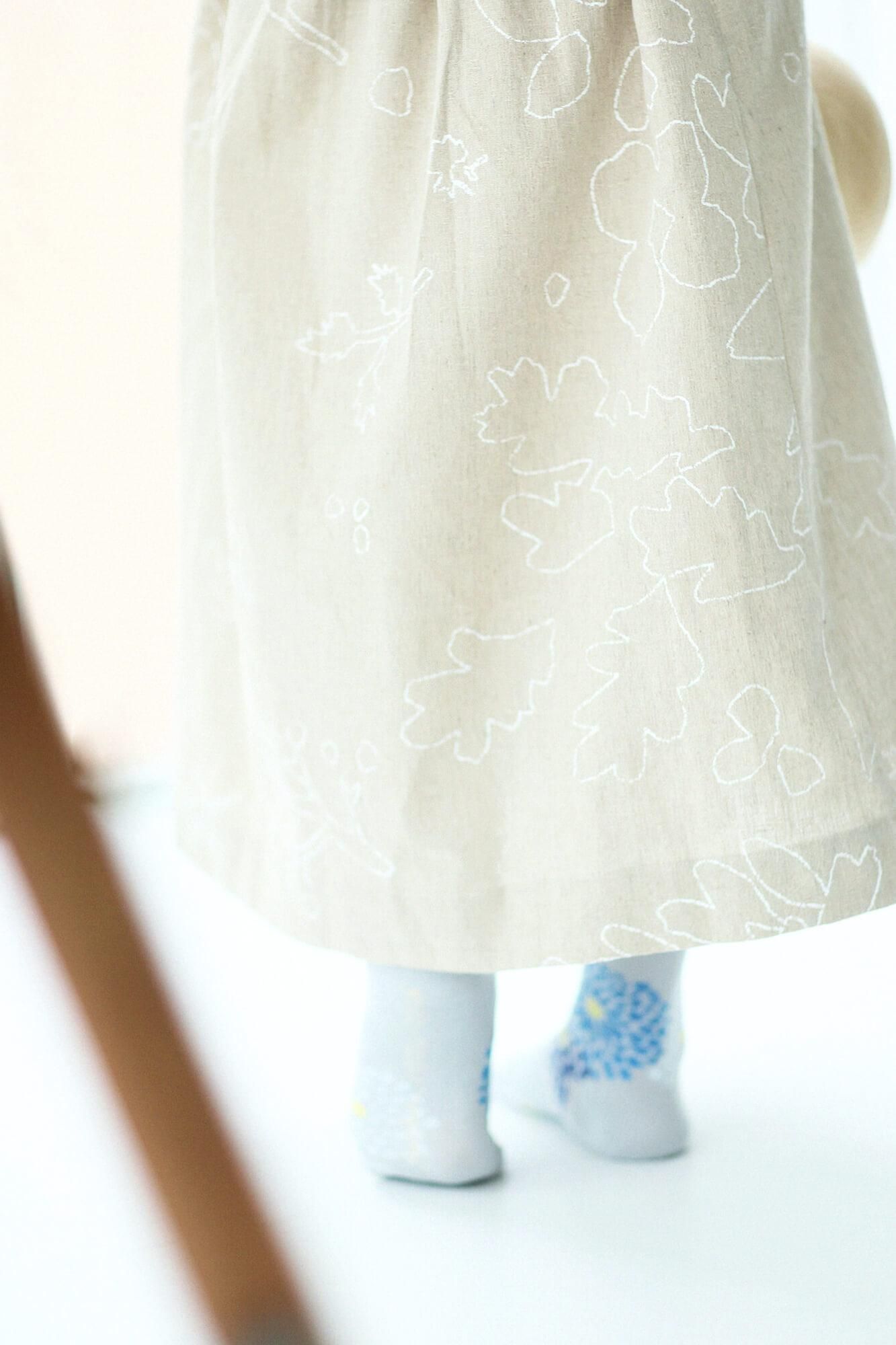 Tabi-Unterteil mit runder Spitze (normale Länge) / Mit Chrysanthemen gefülltes Silber (Shirogane)