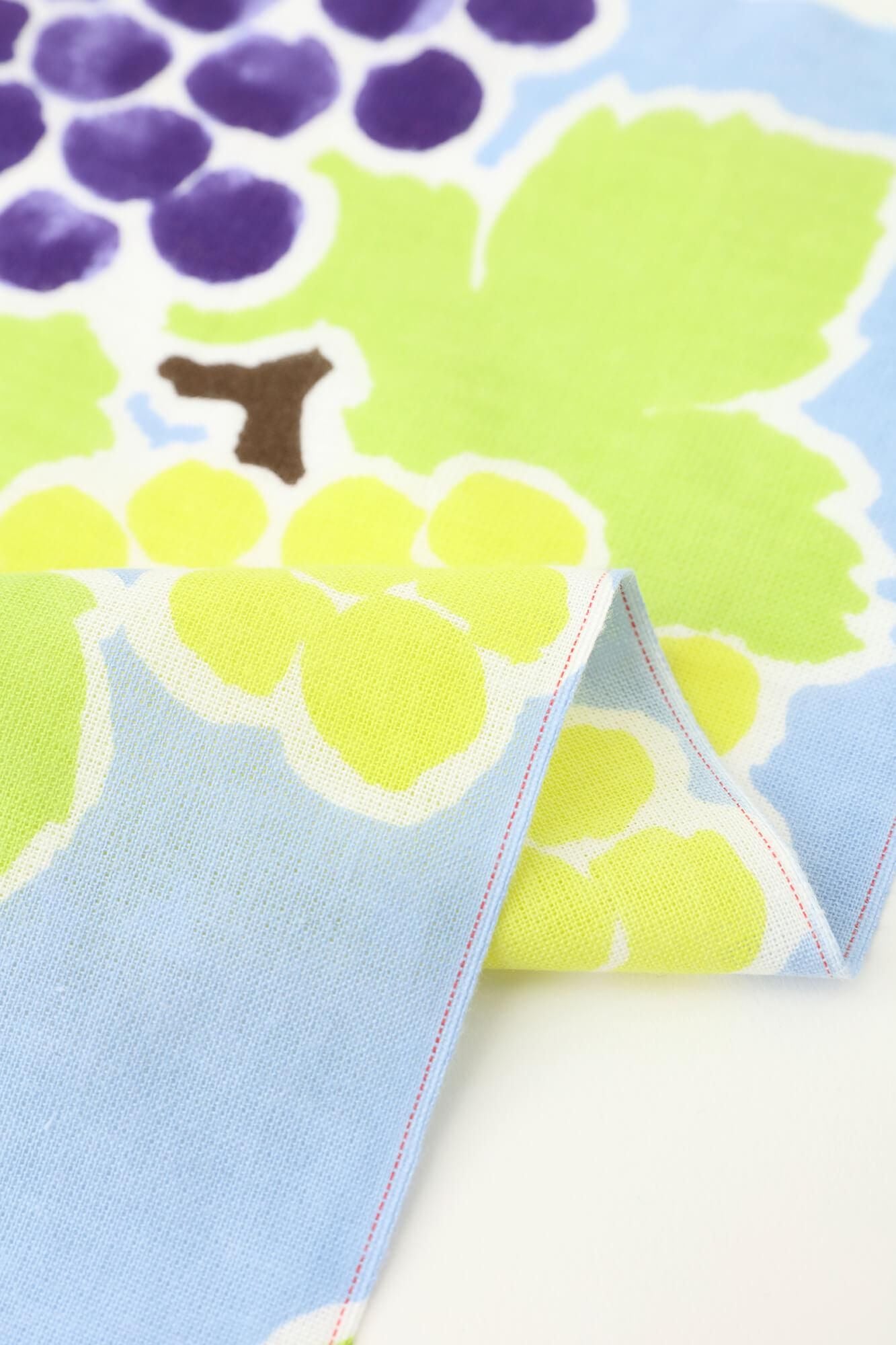 Isemomen Cotton Textile Handkerchief（Short）/ Grape Picking