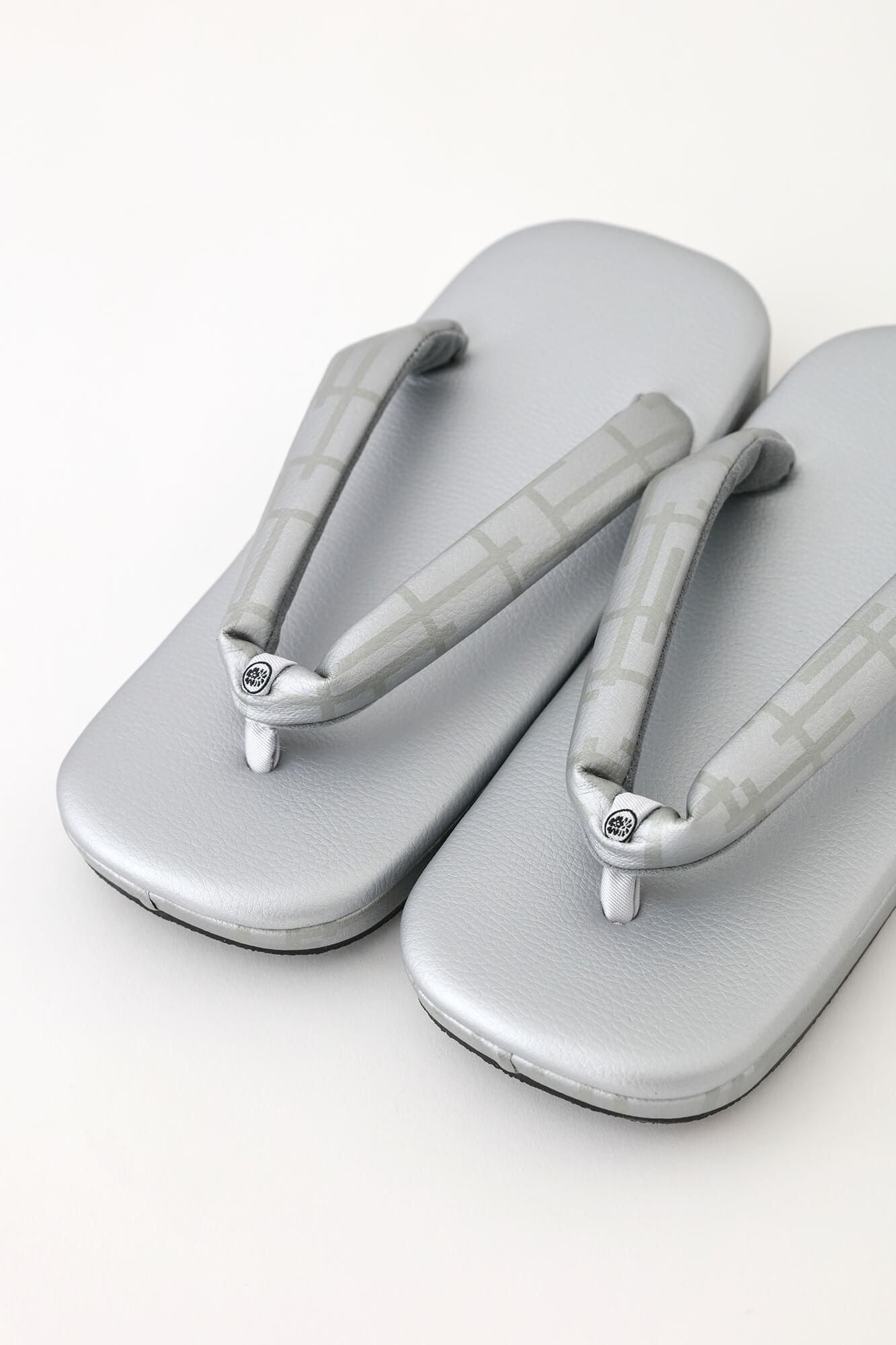 Nishijin Sandals / Fence Smoked Silver