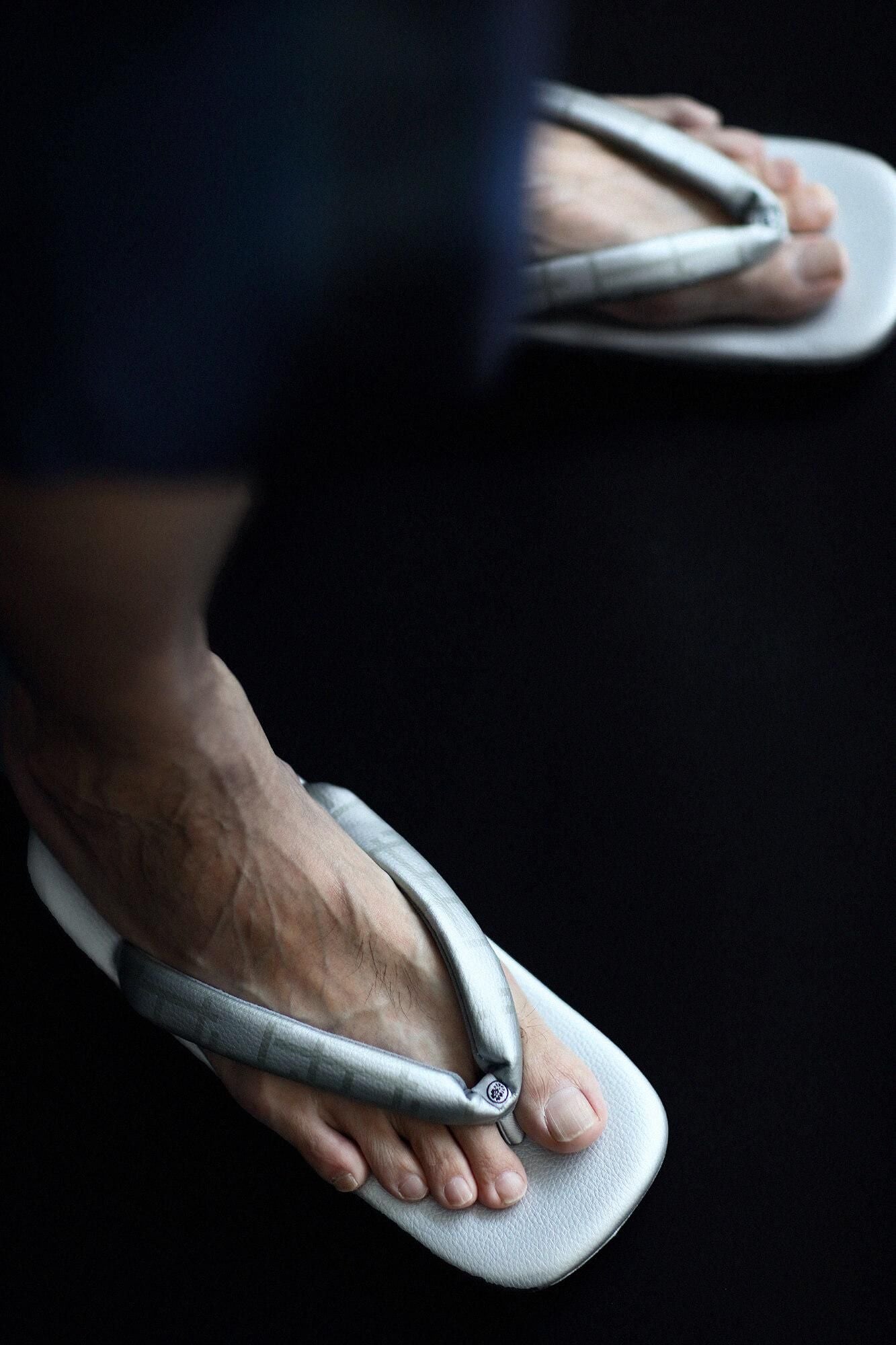 Nishijin Sandals / Fence Smoked Silver