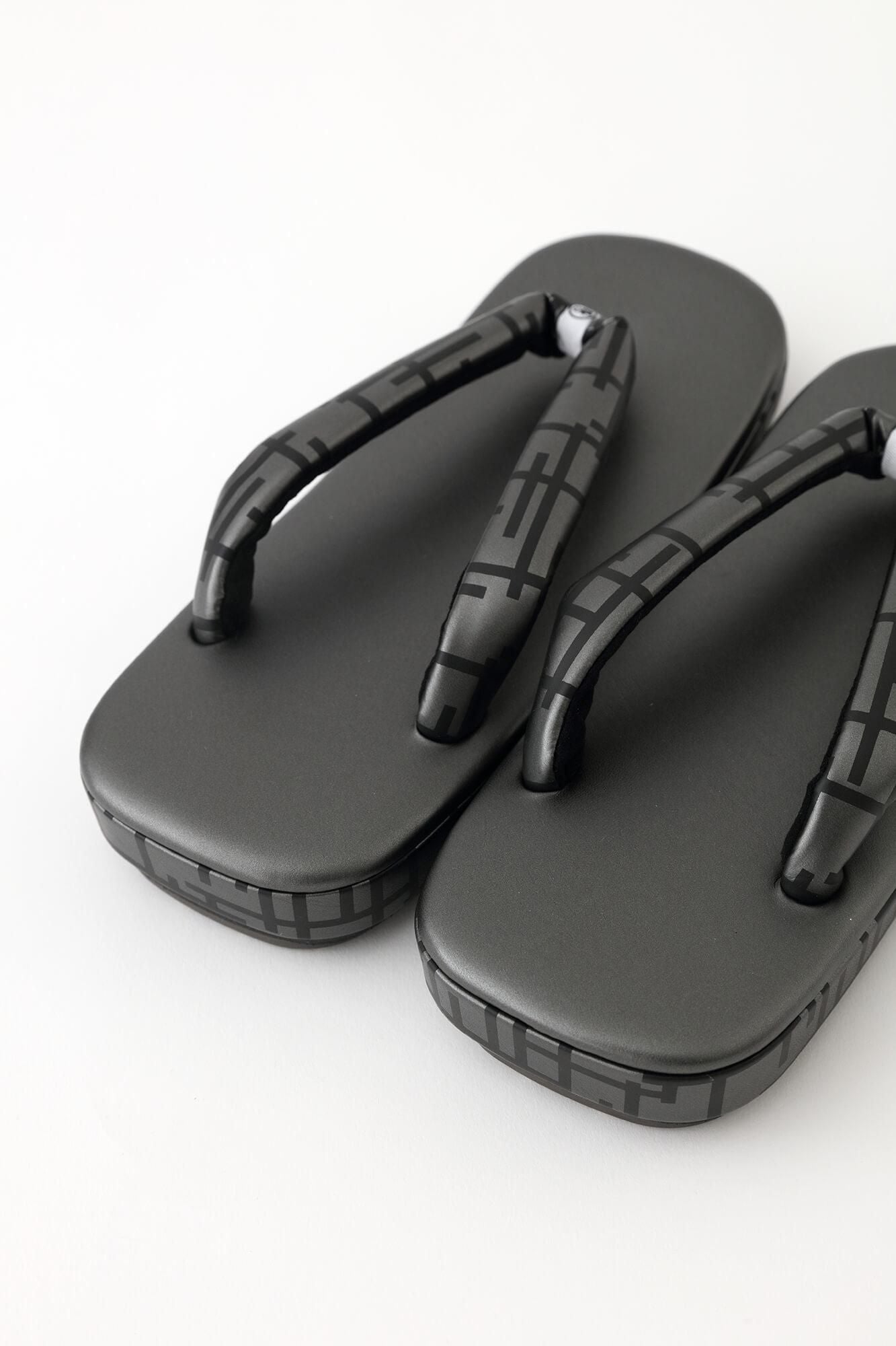 西陣草履／柵欄 黒鉛色 