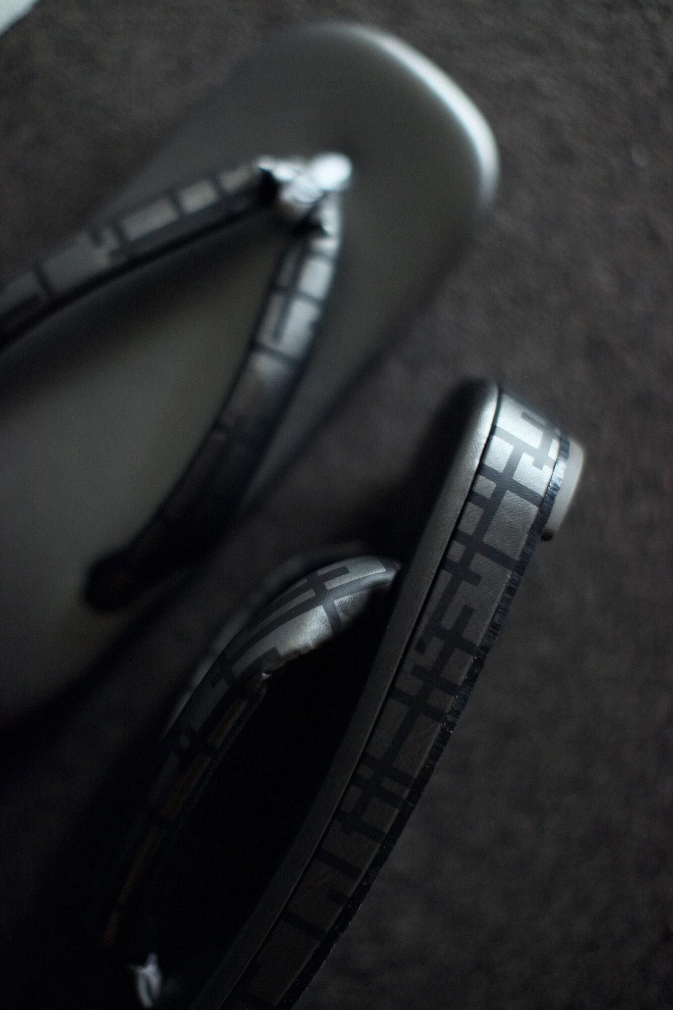 西陣草履／柵欄 黒鉛色 