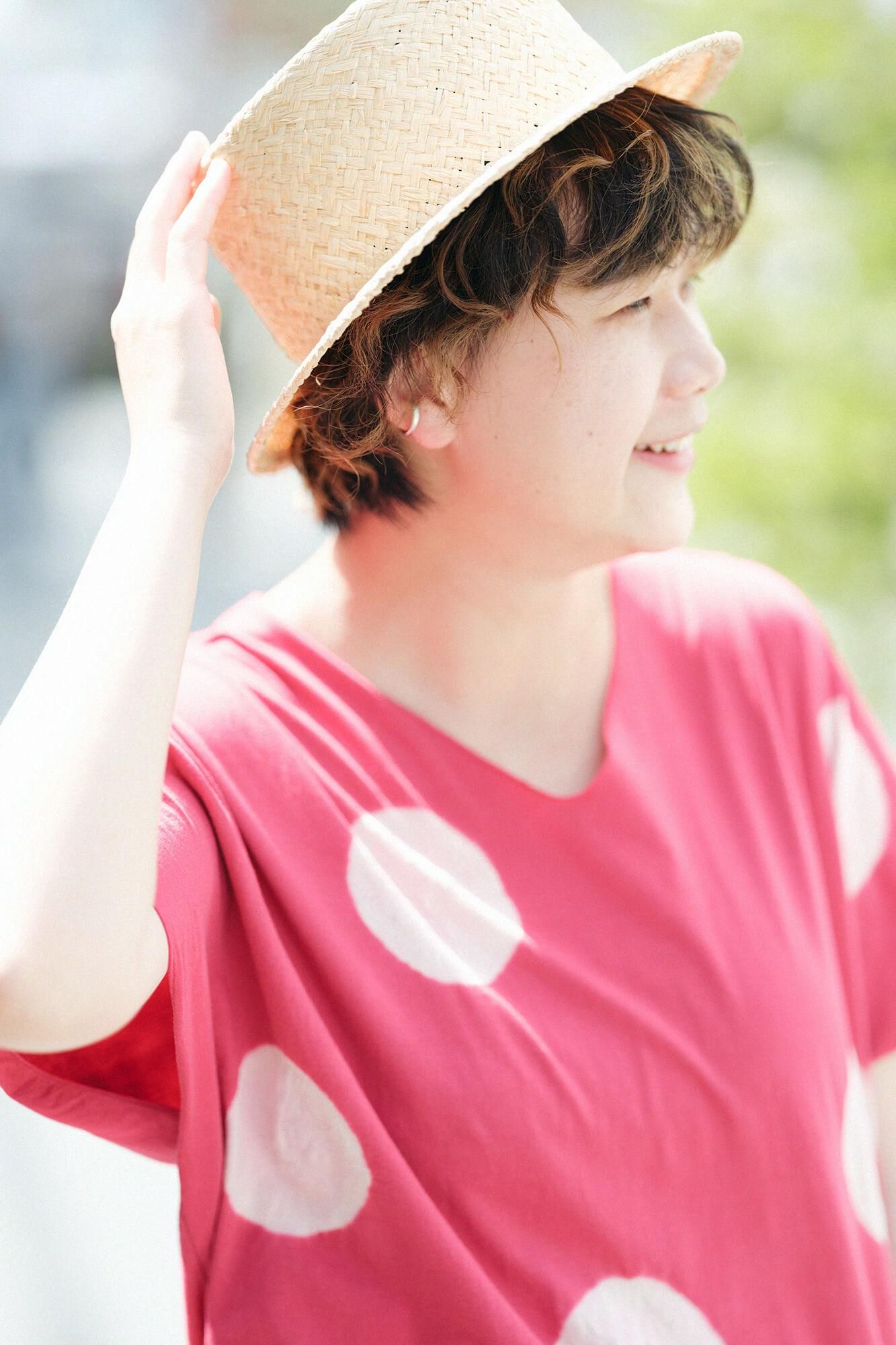 吸烟，无袖吉班/大圆点（Mizuta Maiden），猩红色X磨粉（Tonokoiro）（Tonokoiro）