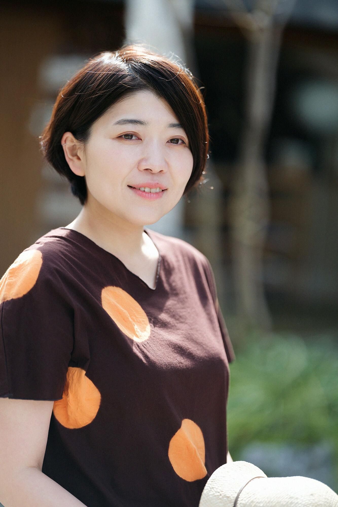 吸烟无袖吉班/大圆点宪法颜色x黄色（kiakka）