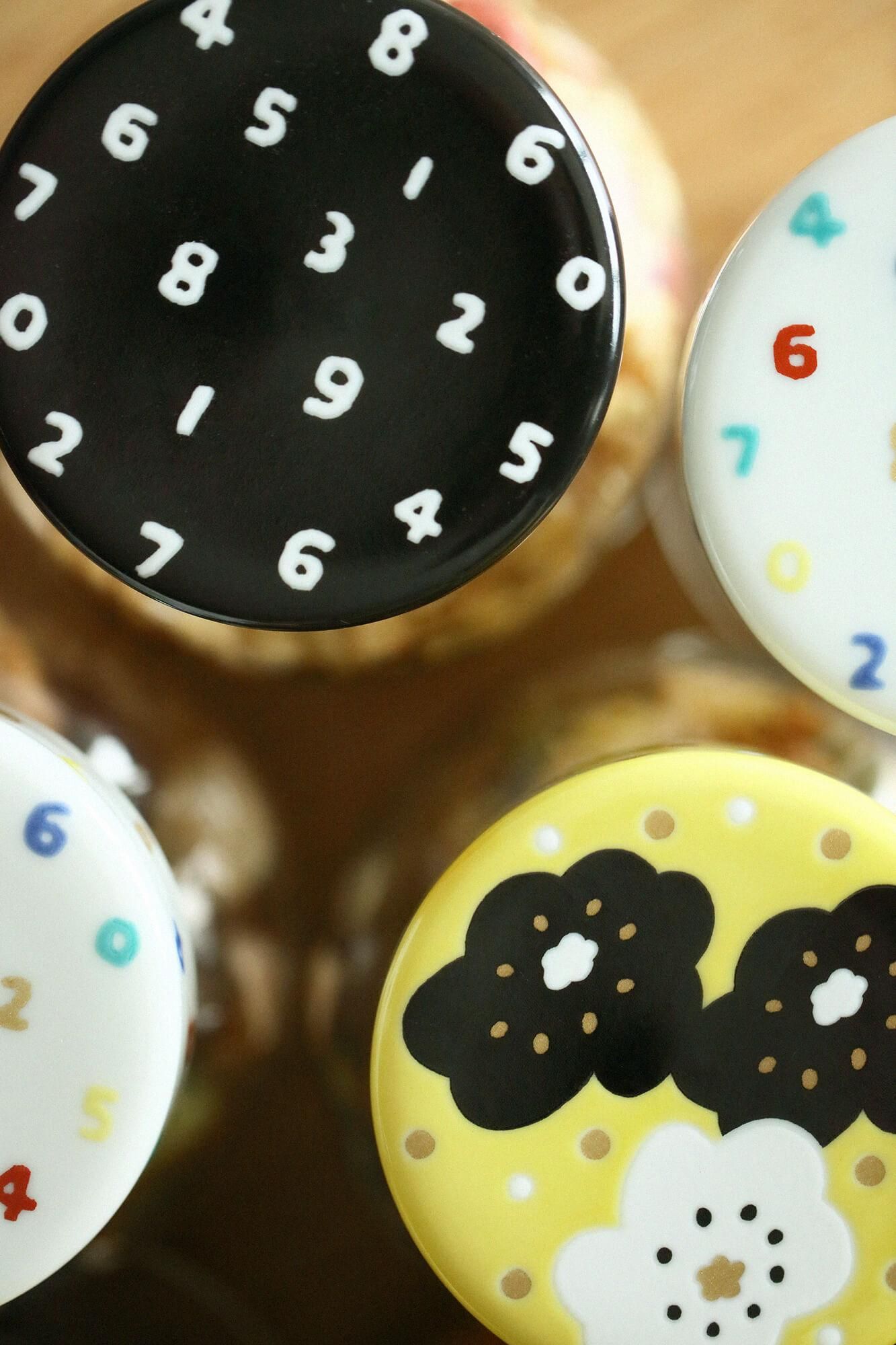 九谷焼文様蓋物（くたにやきもんようふたもの） 丸瓶（まるびん）／SO-SU-U 濡羽色（ぬればいろ）