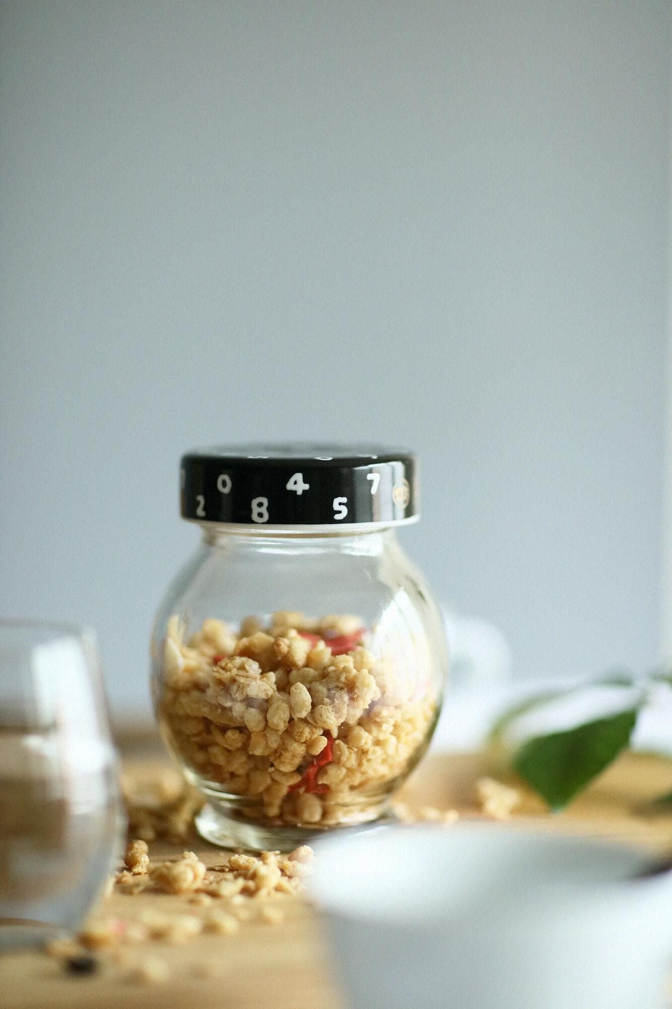 九谷焼文様蓋物（くたにやきもんようふたもの） 丸瓶（まるびん）／SO-SU-U 濡羽色（ぬればいろ）