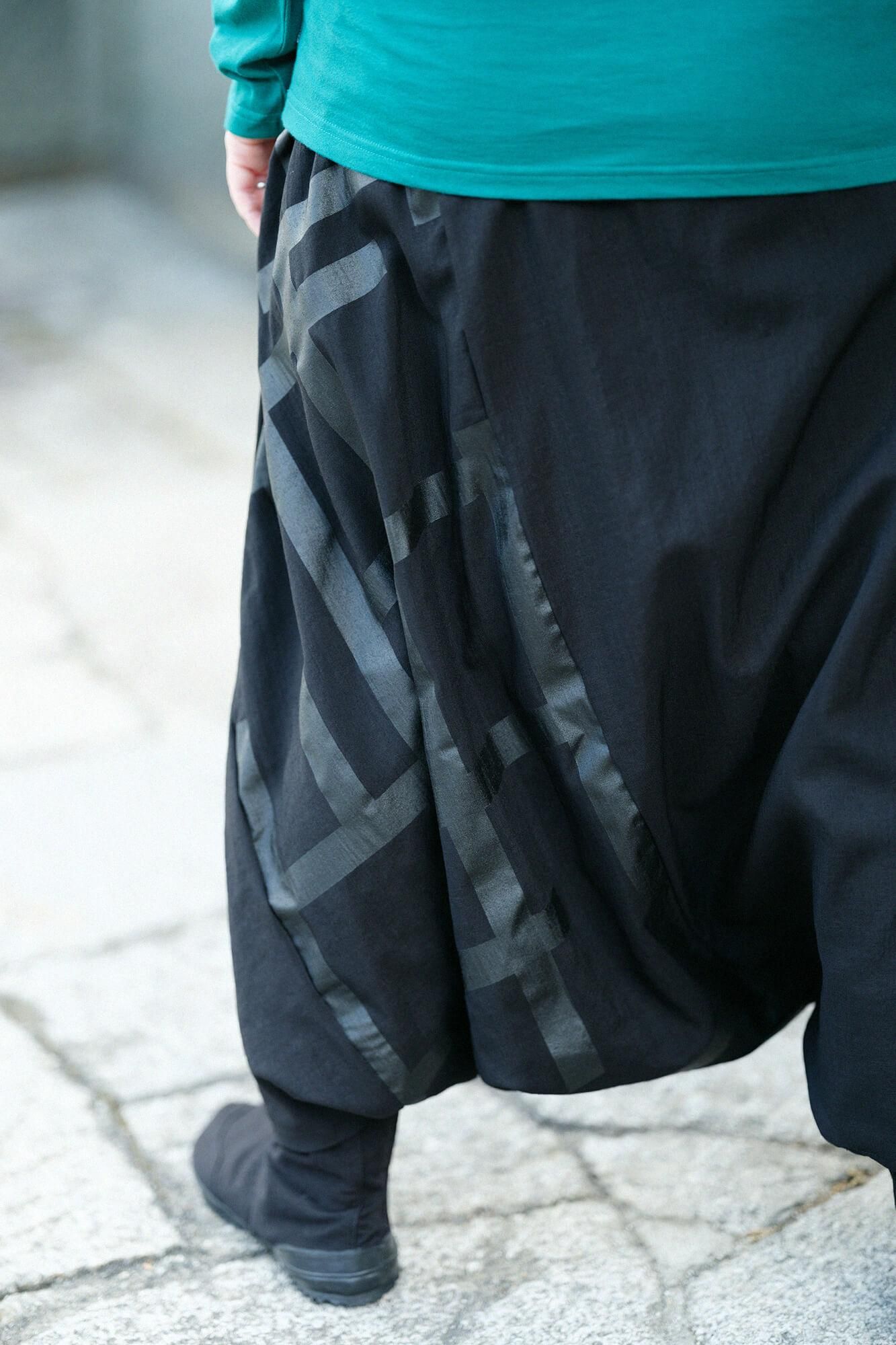 モスリン 富士（ふじ） 2.0／濡羽色（ぬればいろ）×桟（さん）