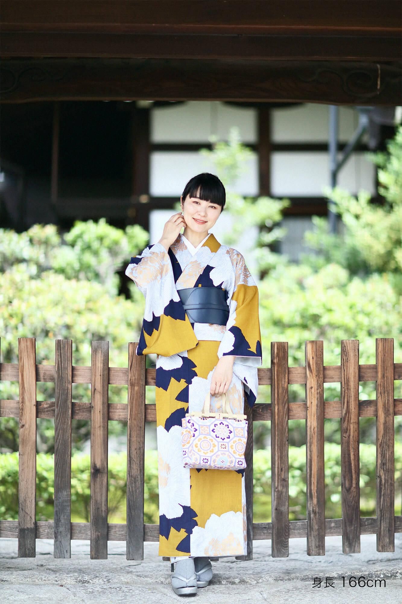 [Maßgeschneidert im Lieferumfang enthalten] Musselin-Kimono (vollständig gefüttert)/Pfingstrose [*Lieferzeit ca. 7 Wochen]