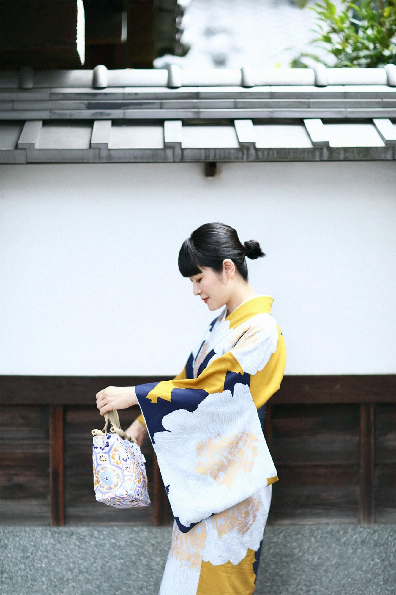 [Maßgeschneidert im Lieferumfang enthalten] Musselin-Kimono (vollständig gefüttert)/Pfingstrose [*Lieferzeit ca. 7 Wochen]