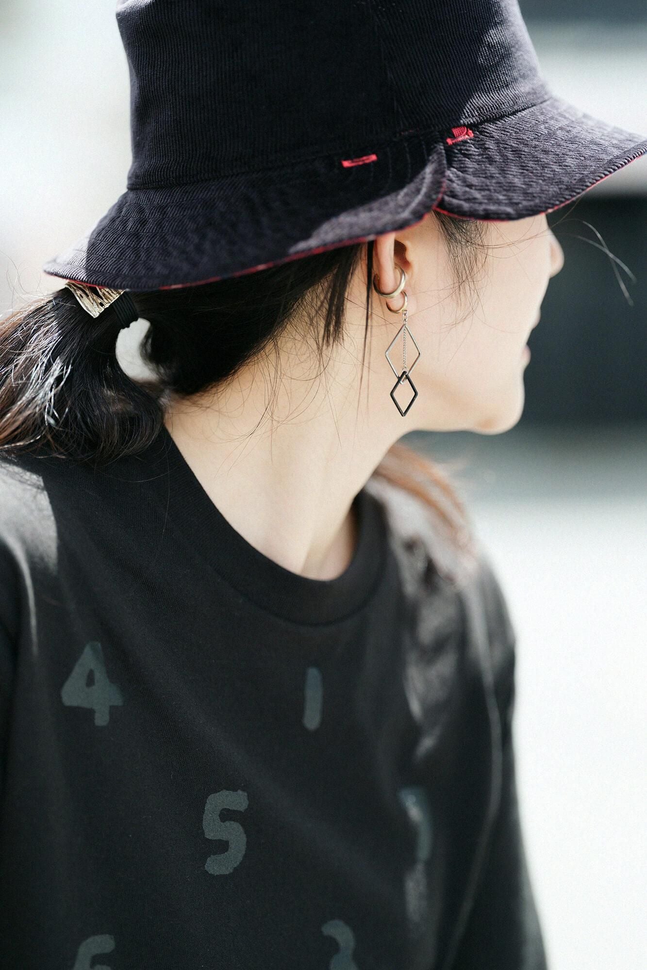 SO-SU-U 긴 슬리브 티셔츠 2 [5.6]/Black X Black