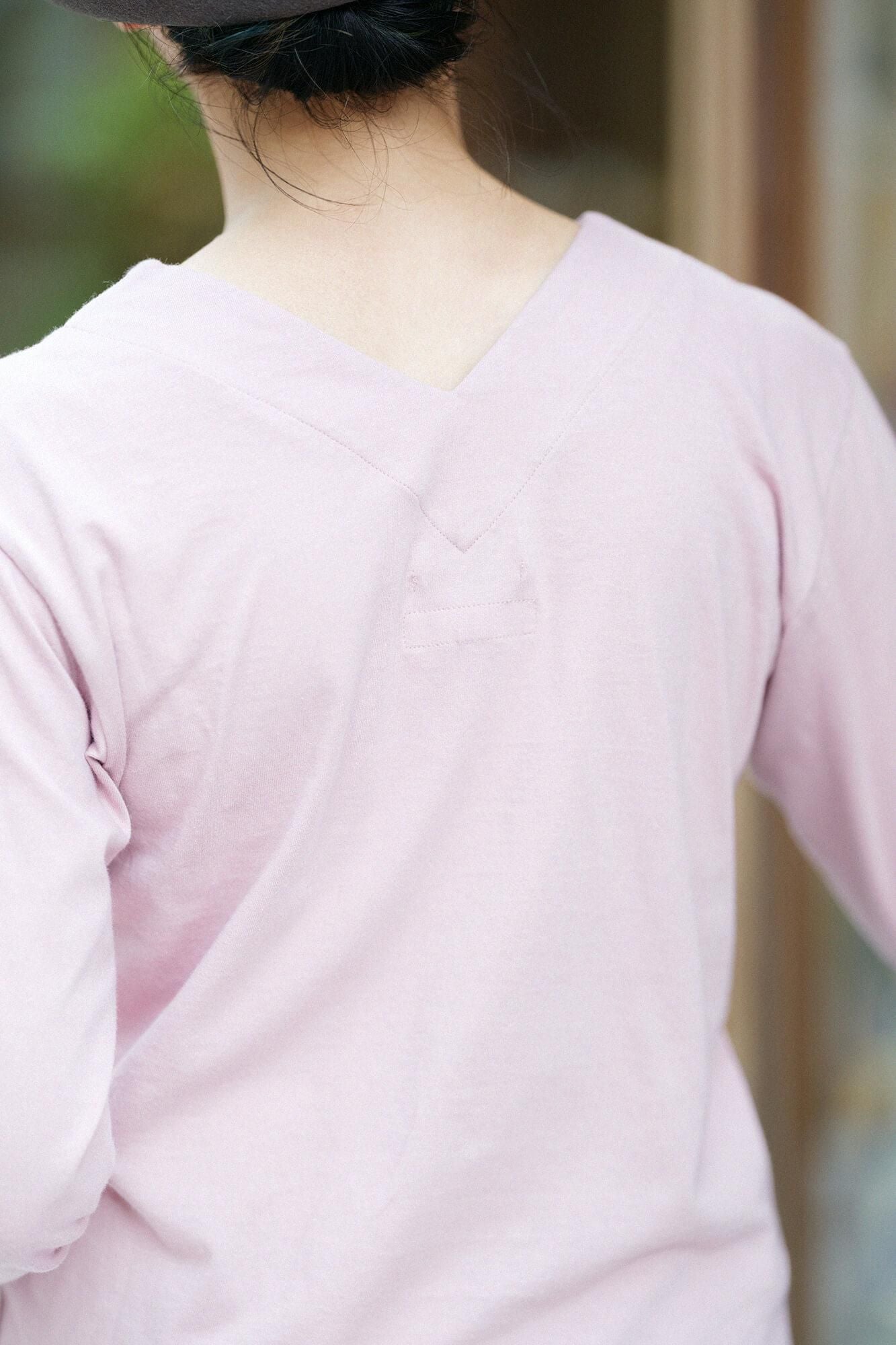 V-neck Shirt Long Sleeve / Light Pink