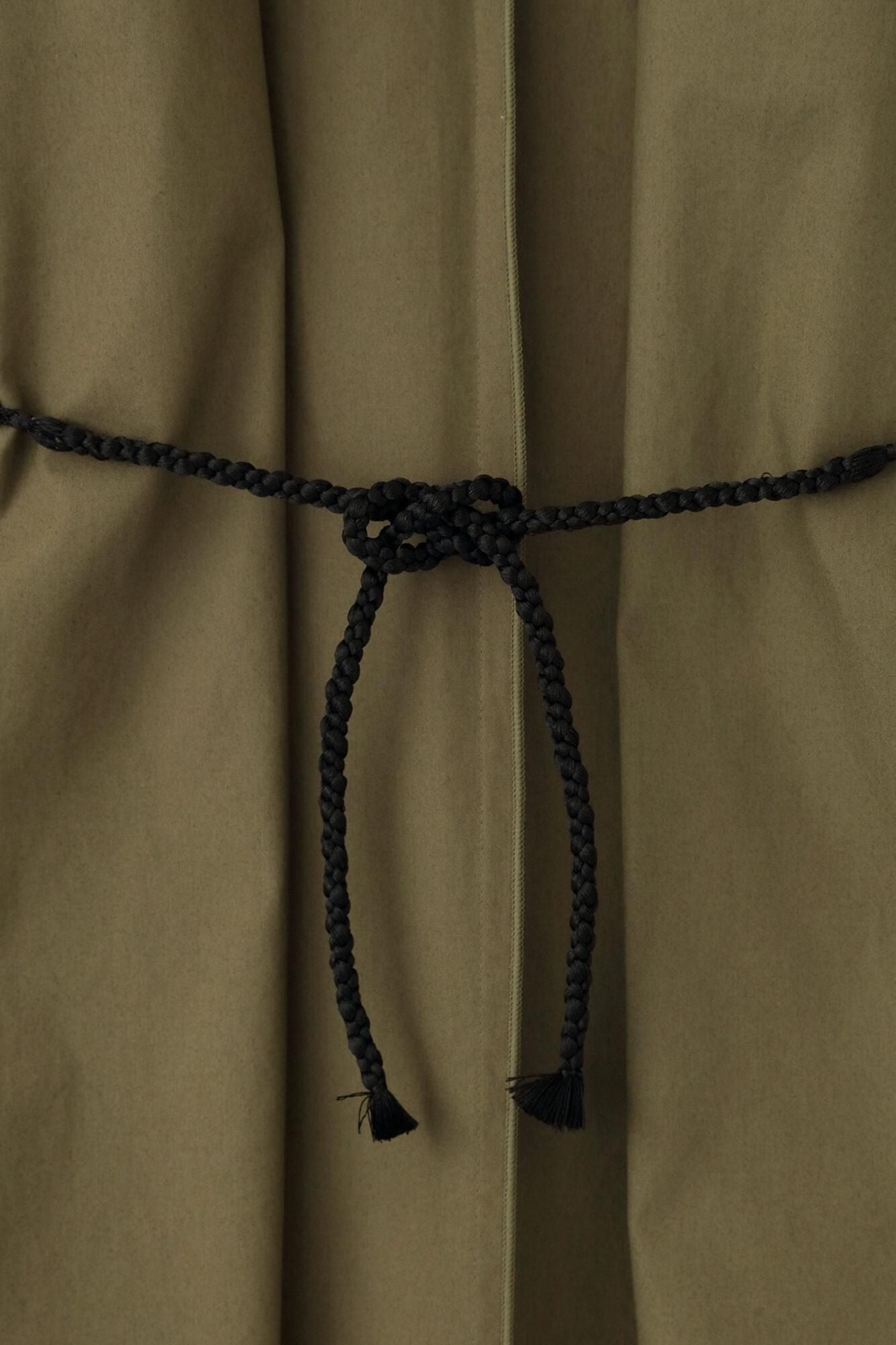 [Nur im Internet verfügbar] Hohe Dichte (Komitsudo), Nanakoori (Nanakoori), gekräuselte Ärmel, kurze Kleidung, einfarbig/Seekiefernfarbe (Miruiro)