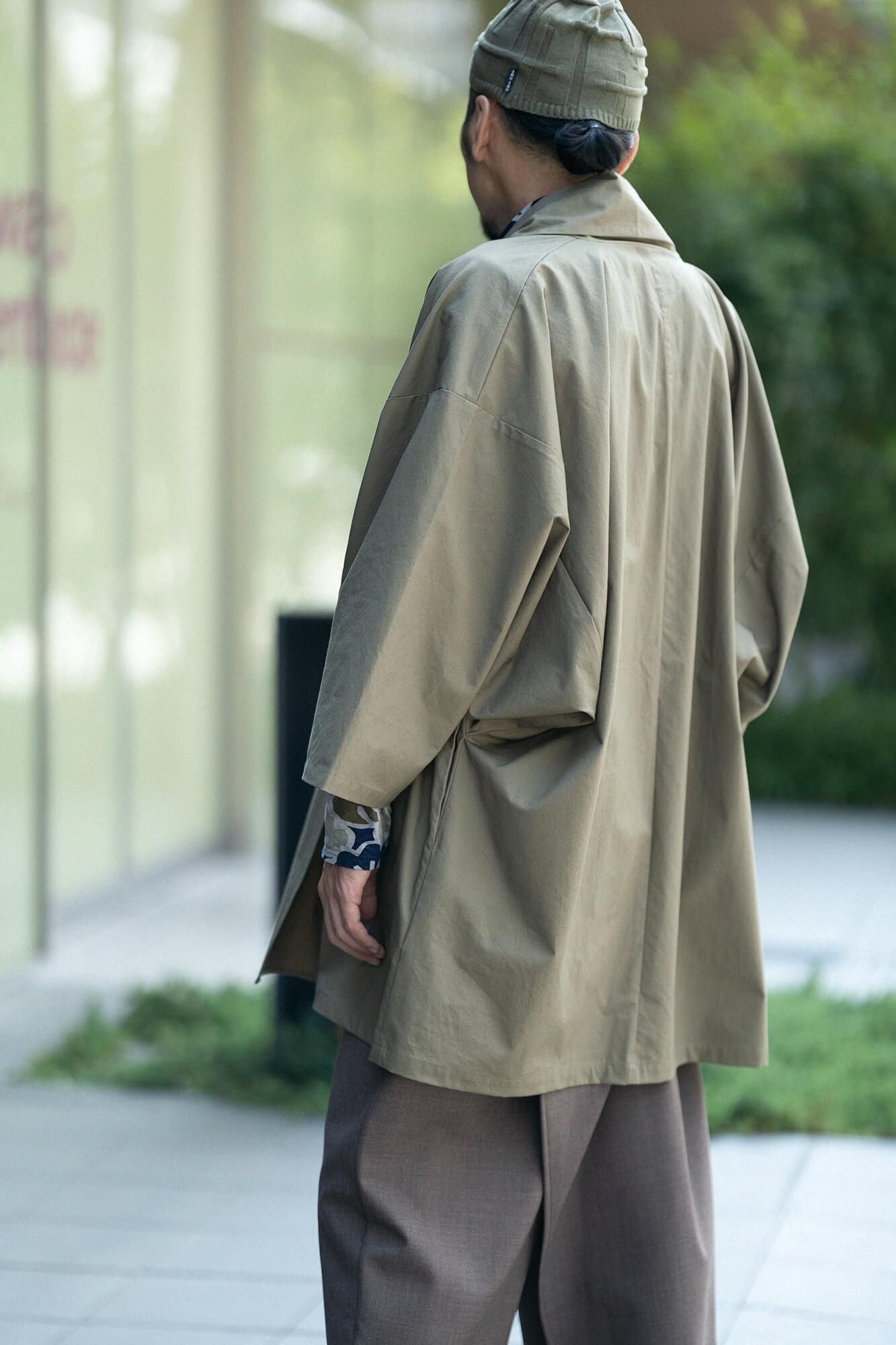 [Nur im Internet verfügbar] Hohe Dichte (Komitsudo), Nanakoori (Nanakoori), gekräuselte Ärmel, kurze Kleidung, einfarbig/Seekiefernfarbe (Miruiro)