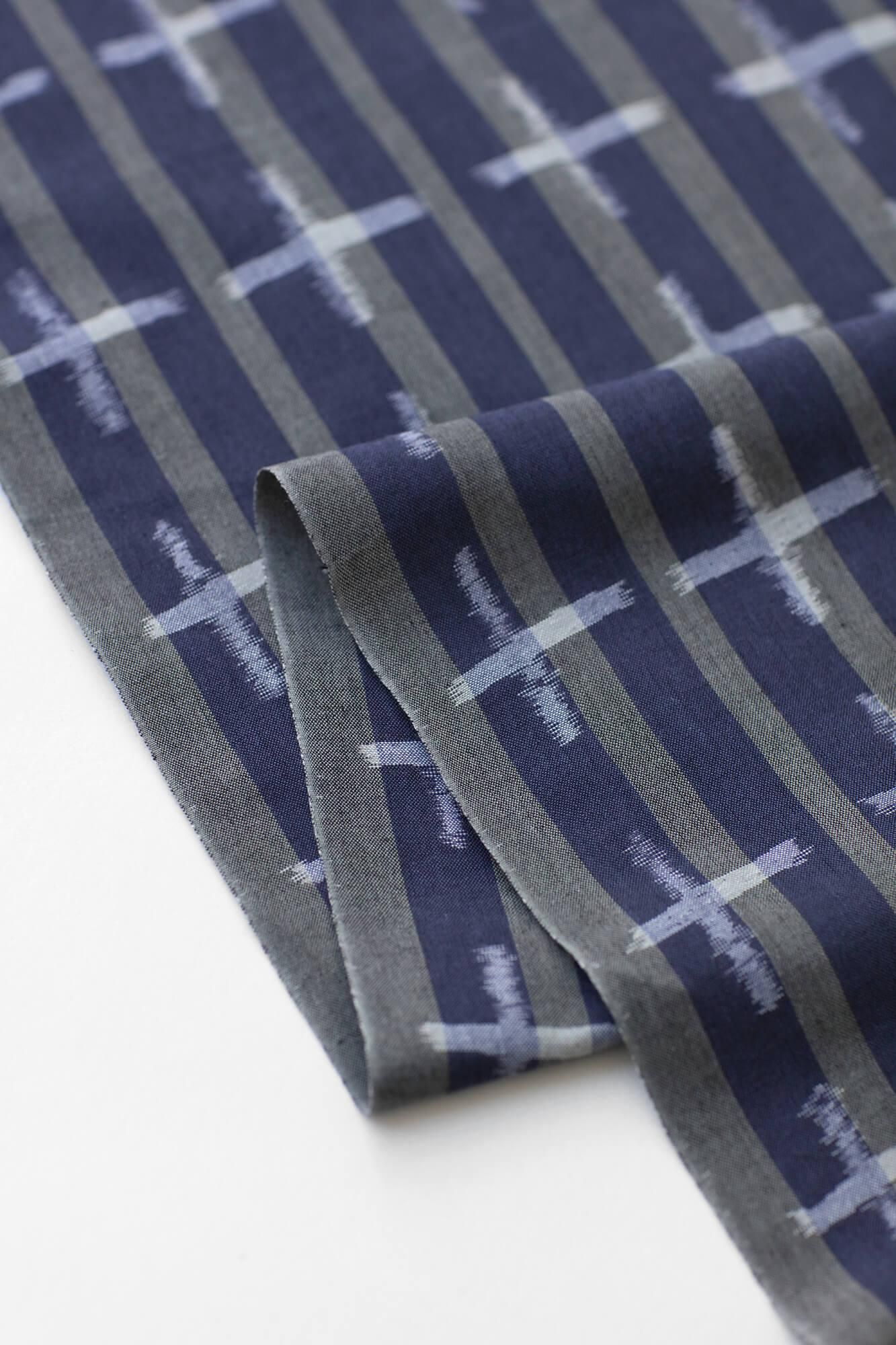 Textile sold in cuts (Kurume Kasuri) / Bamboo Dragonfly Ecru＜50cm＞