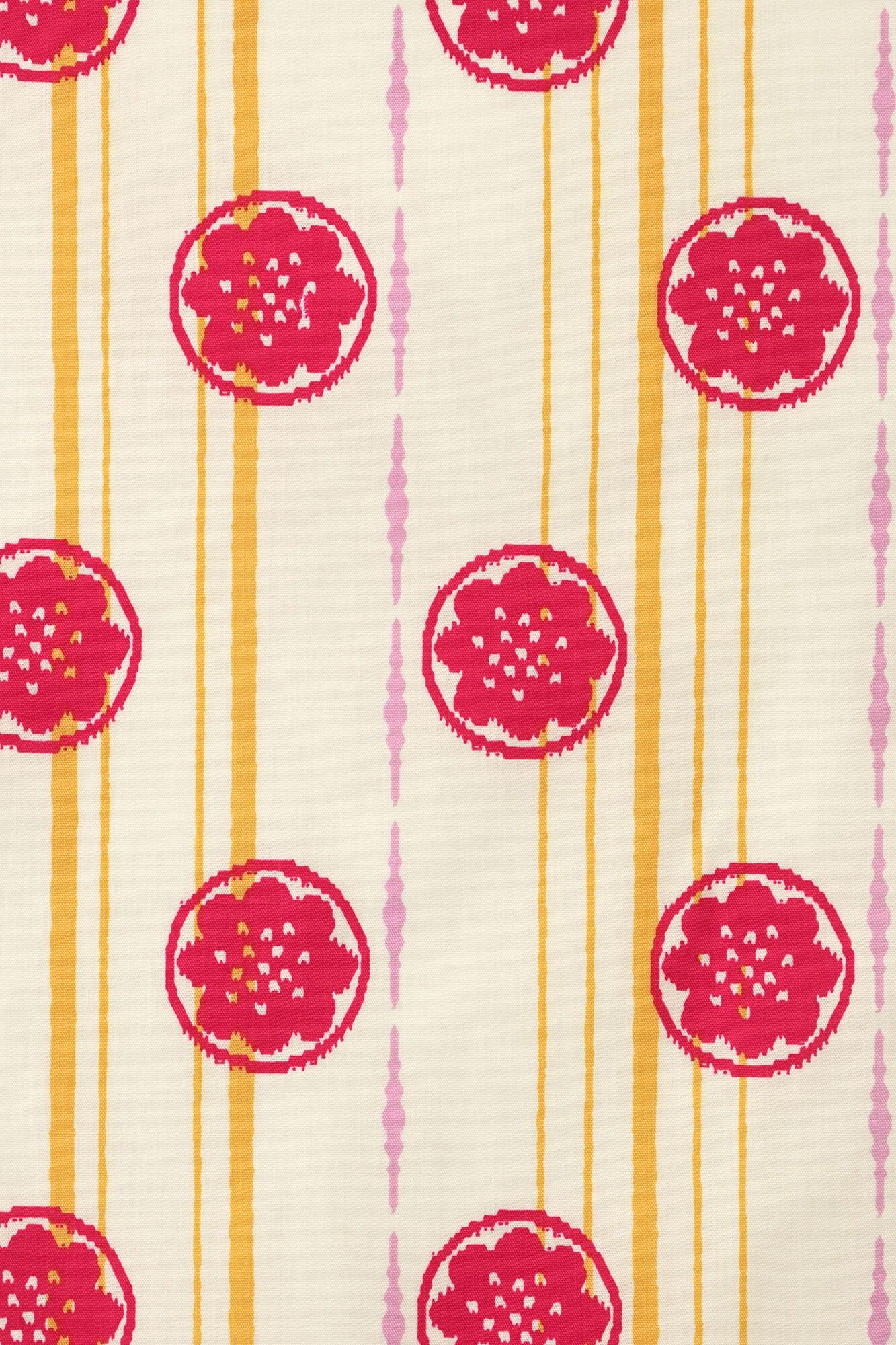 Hakata New Kenjo Small Furoshiki (wrapping cloth) / Creamy-white