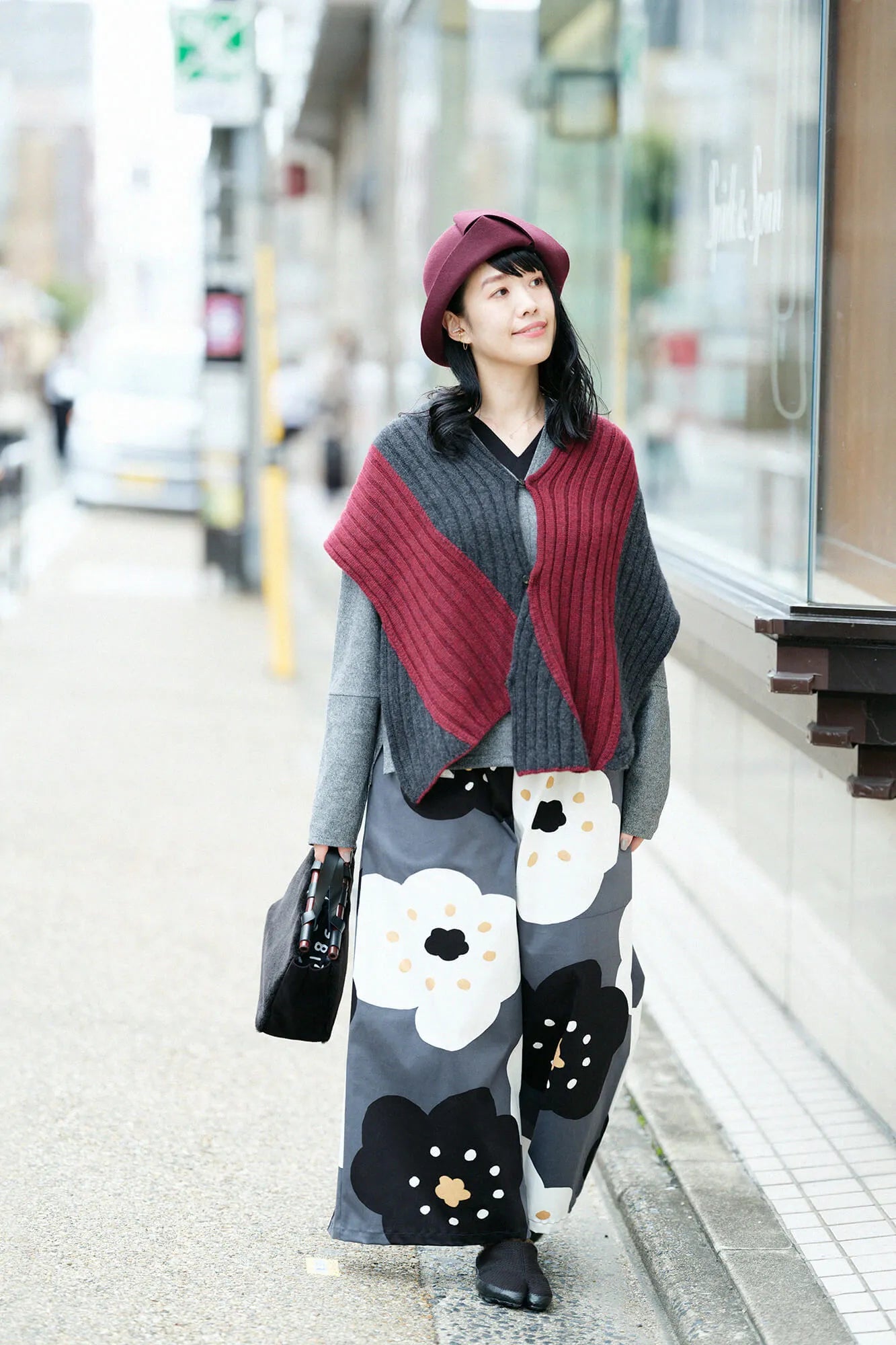 【net limited】Super 100's Wool V Neck Akome Kantoui／Grey Ink▲