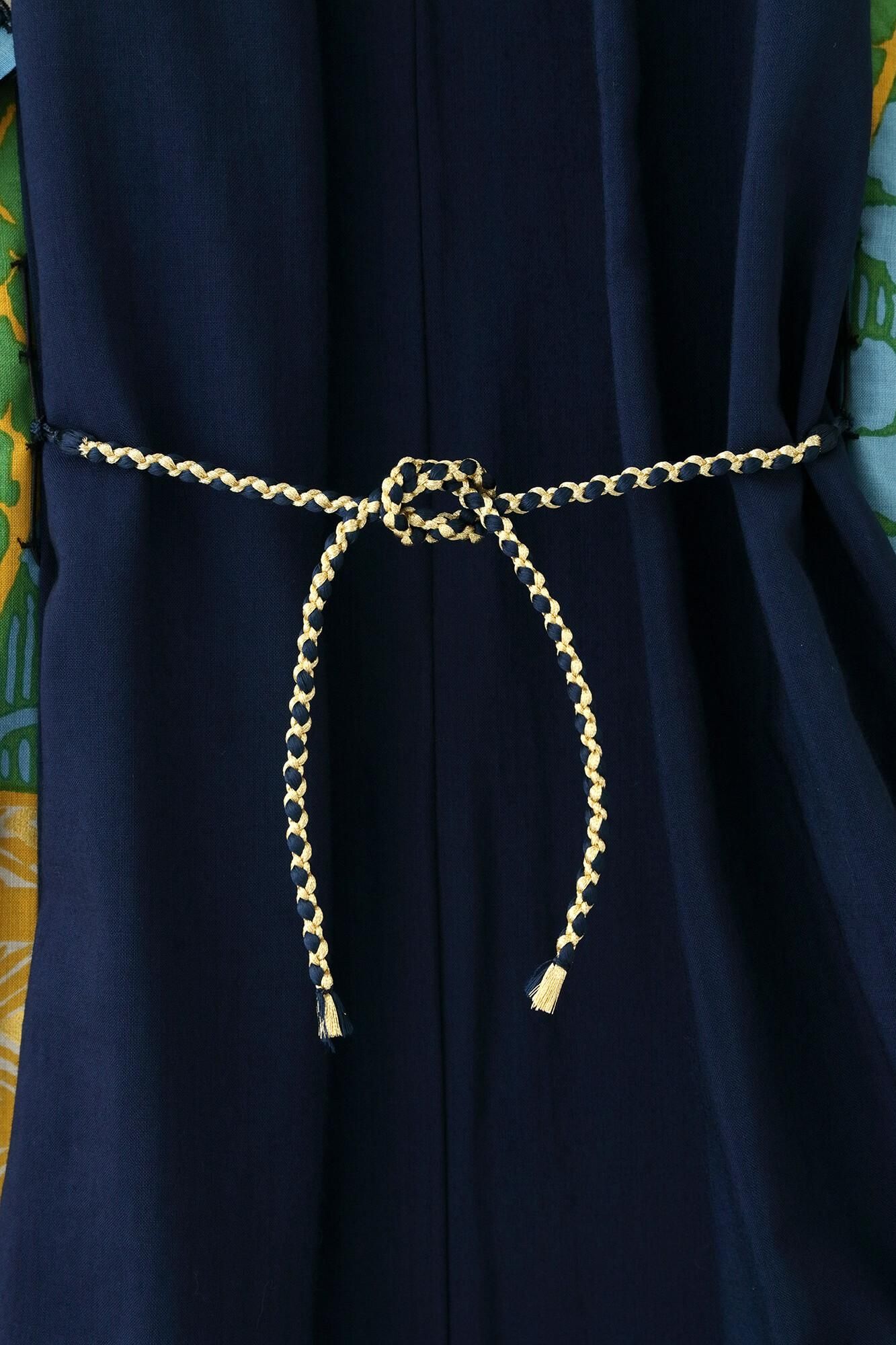 【net限定】モスリン 宮中袖（きゅうちゅうそで） 袷（あわせ）／濃紺（のうこん）×金銀襴緞子等縫合せ（きんぎんらんどんすとうぬいあわせ） 写し（うつし）