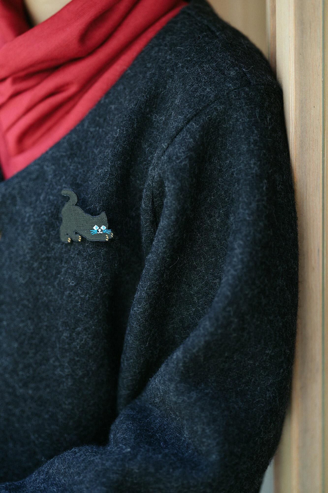 刺繍飾り（ししゅうかざり）／くろねこ