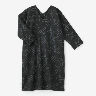 精紡梳毛斜紋織V領長方形洋裝 長袖墨黑色蘿蔔草