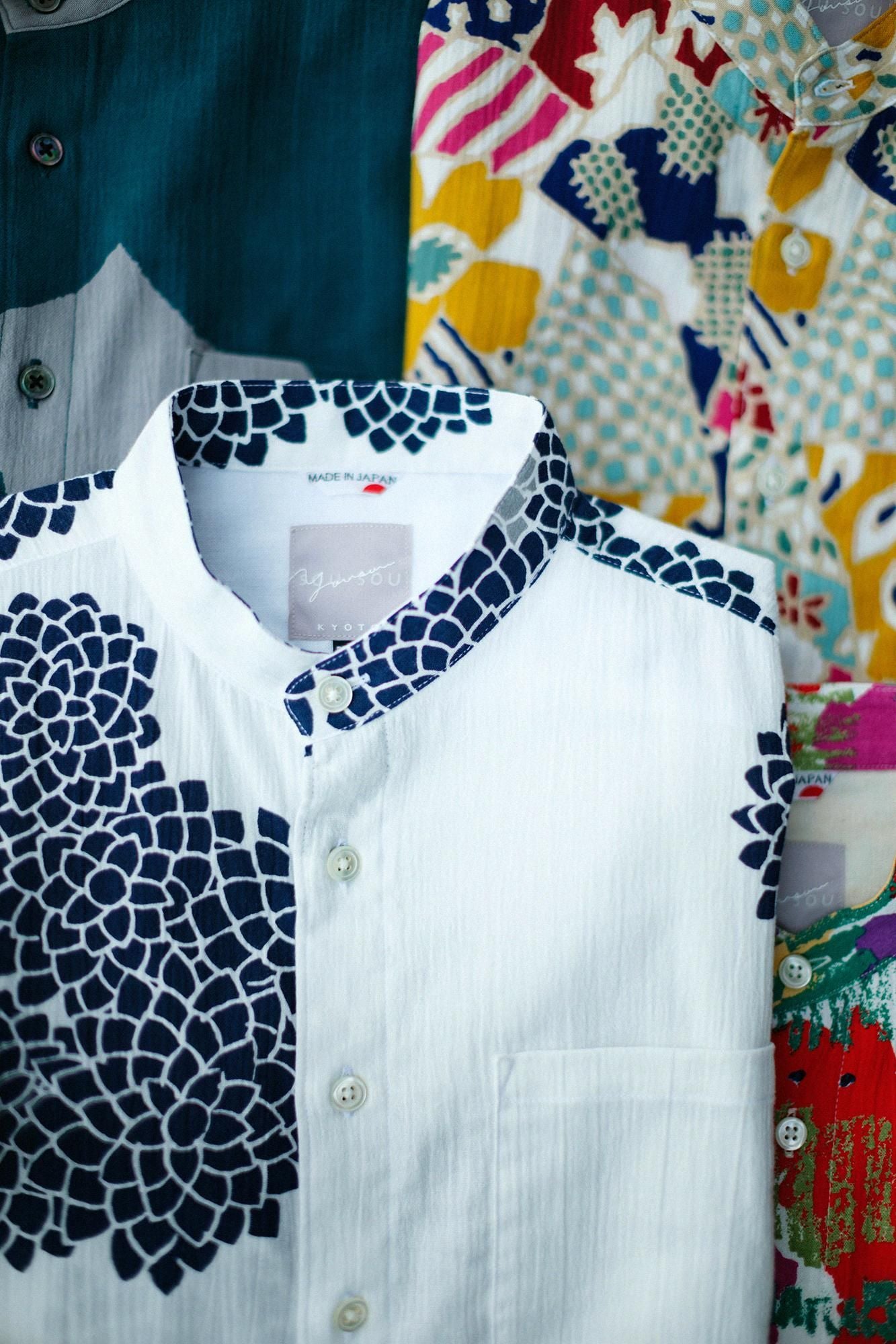 高島縮 20/20 スタンドカラーシャツ／雲間（くもま）に菊