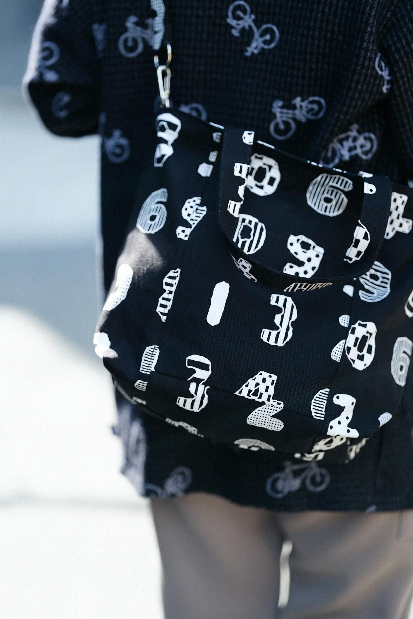 2WAY BIKE トート／数あそび