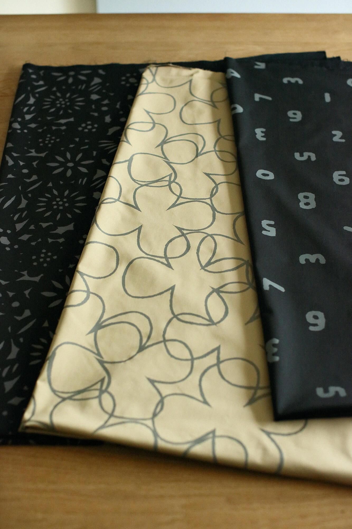 按重量出售的纺织品（SOU・SOU 弹力缎）/幸福缘<50cm>