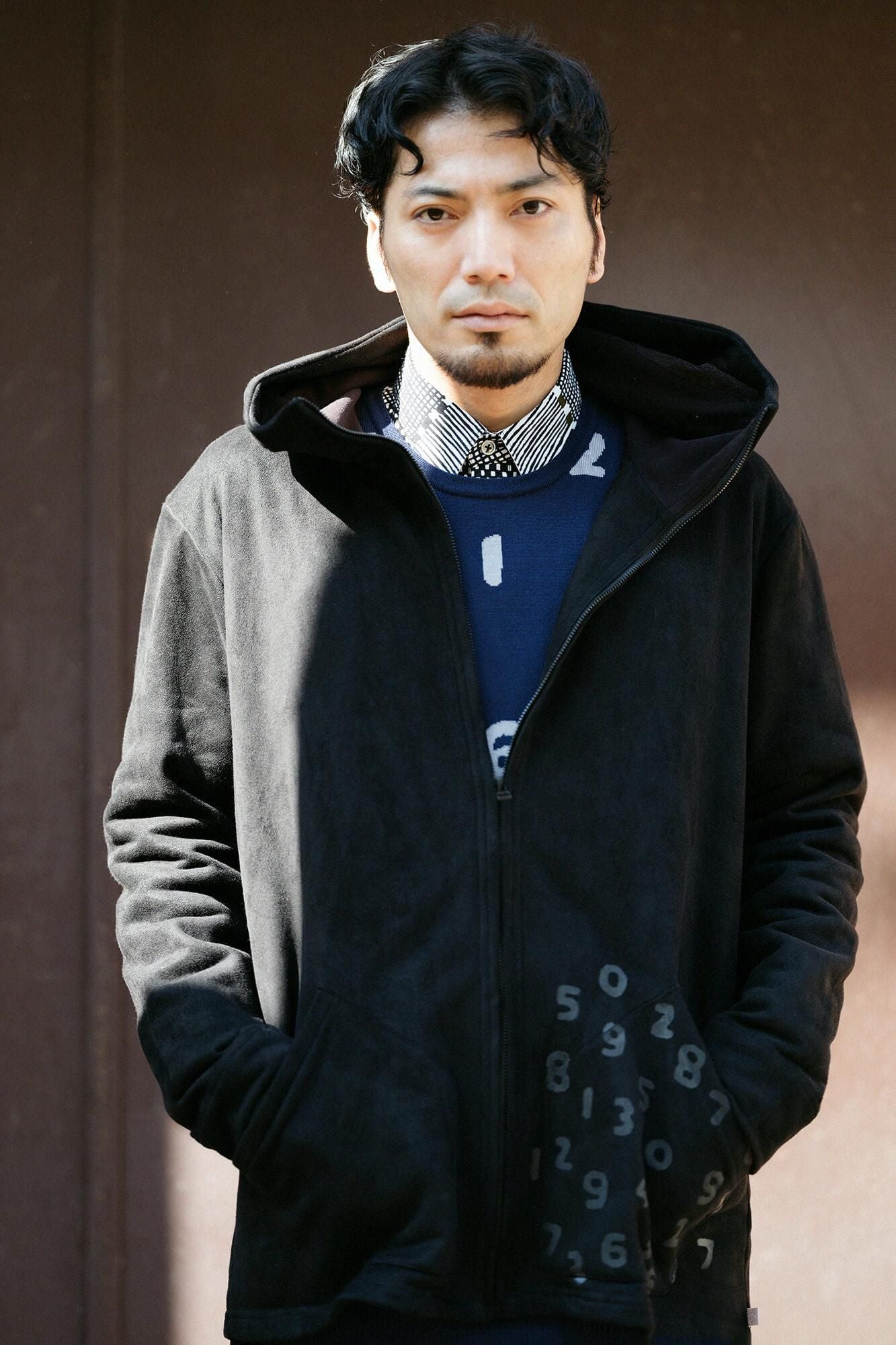 【online한정】우라케페이크 누벅 후드／검은색