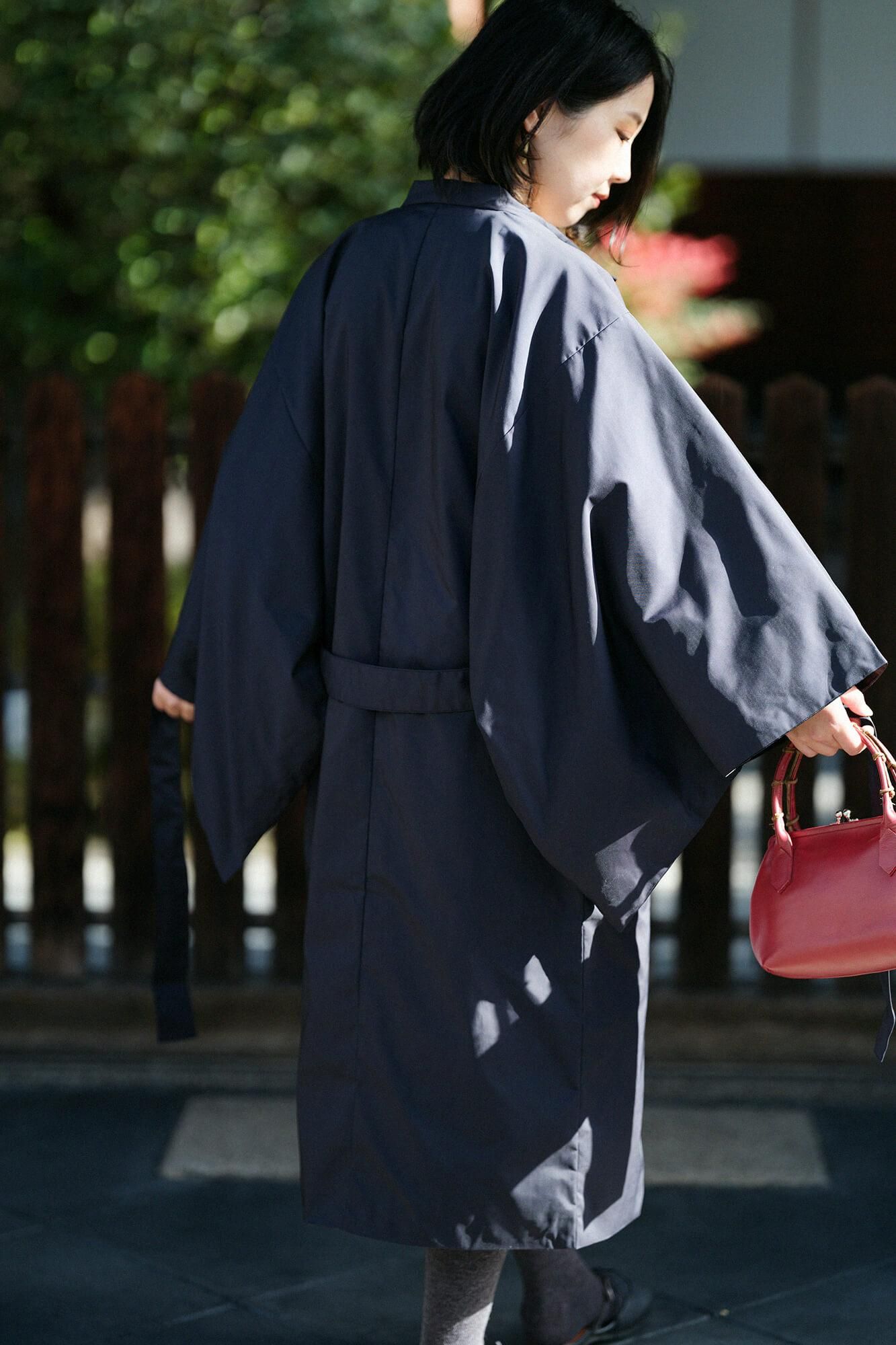 撥水織（はっすいおり） 円領外套（えんりょうがいとう）／黒紺（くろこん）