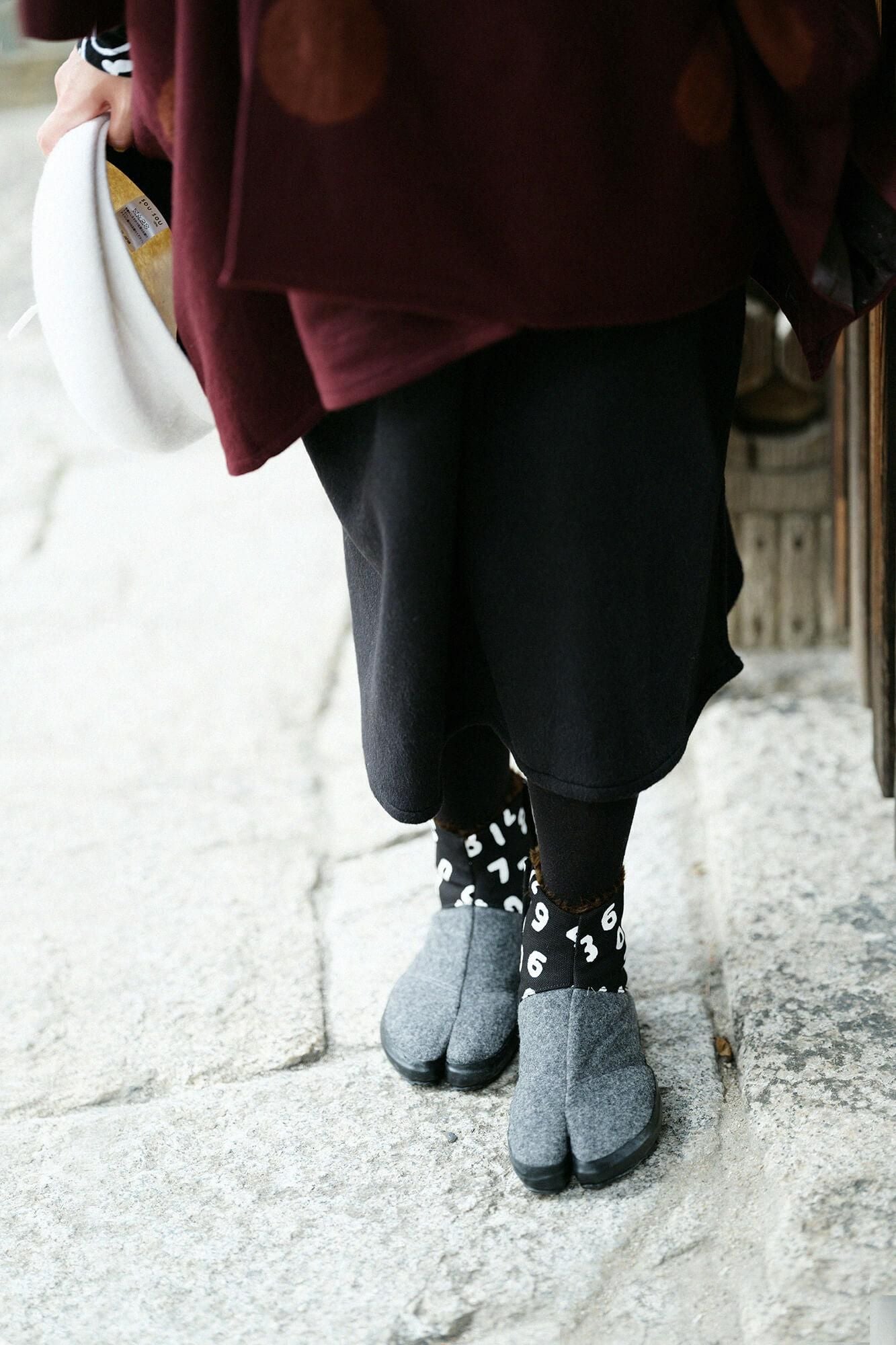 粘贴大师服装地下室Tabi boa/so-su-u kon x Dark Ash