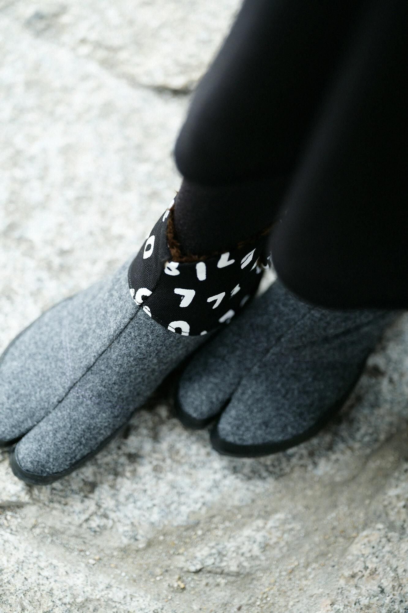 粘贴大师服装地下室Tabi boa/so-su-u kon x Dark Ash