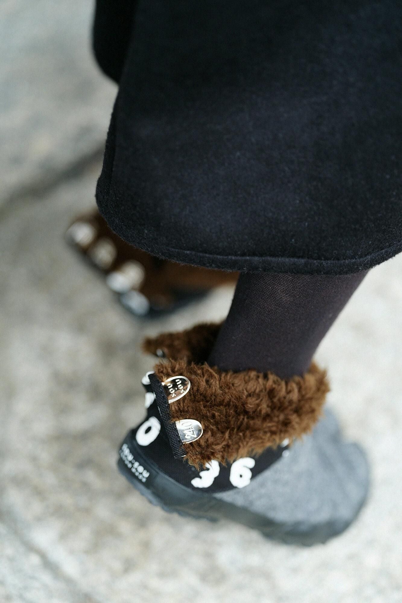 粘贴大师服装地下室Tabi boa/so-su-u kon x Dark Ash