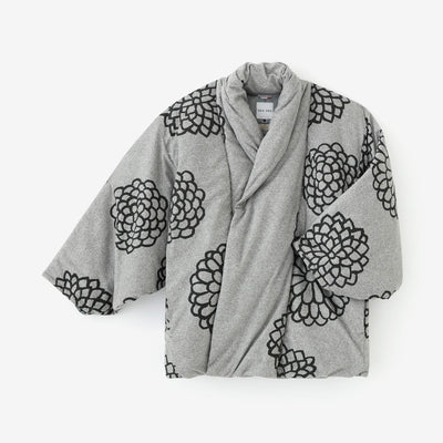 【net limited】Chambray Nel Omigoromo Kimono Coat Padded / Large Chrysanthemum Light Grey