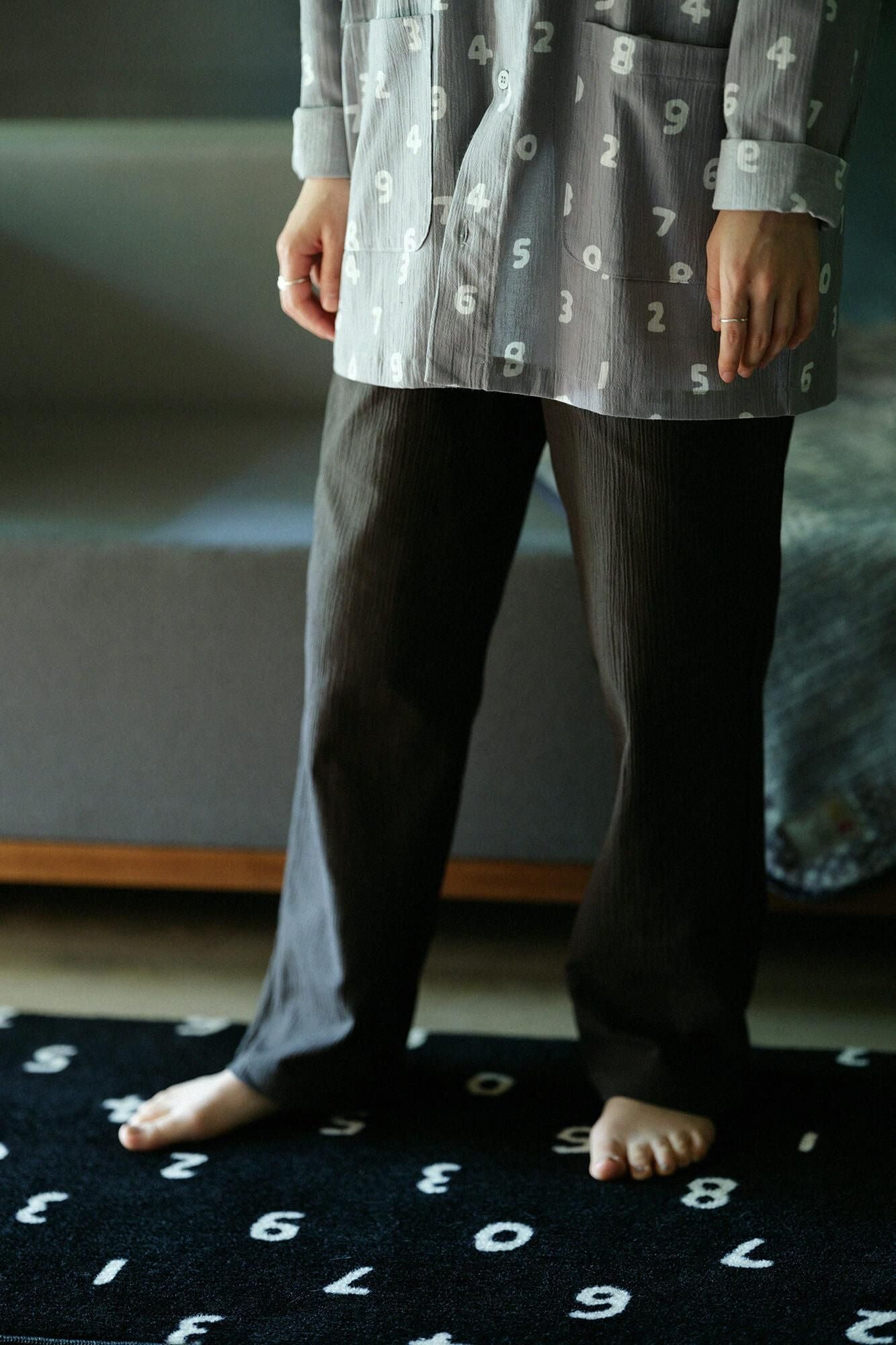 Takashima Sei 20/20 V-Neck Textile睡衣/SO-SU-U浅墨水（浅色）X深灰（Koihai）