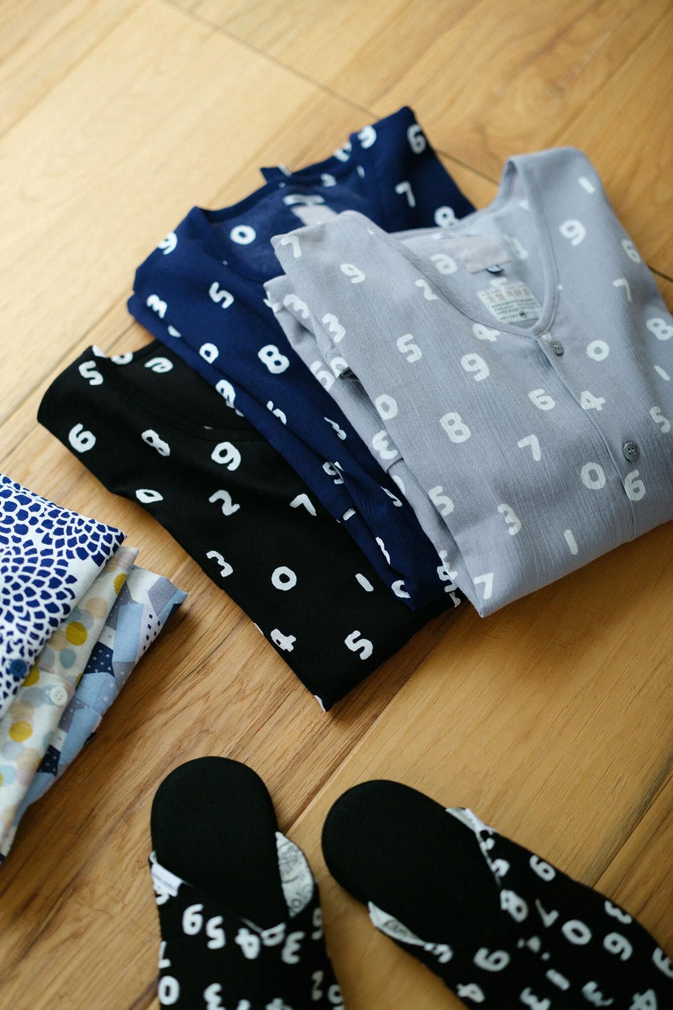 Takashima Sei 20/20 V-Neck Textile睡衣/SO-SU-U浅墨水（浅色）X深灰（Koihai）